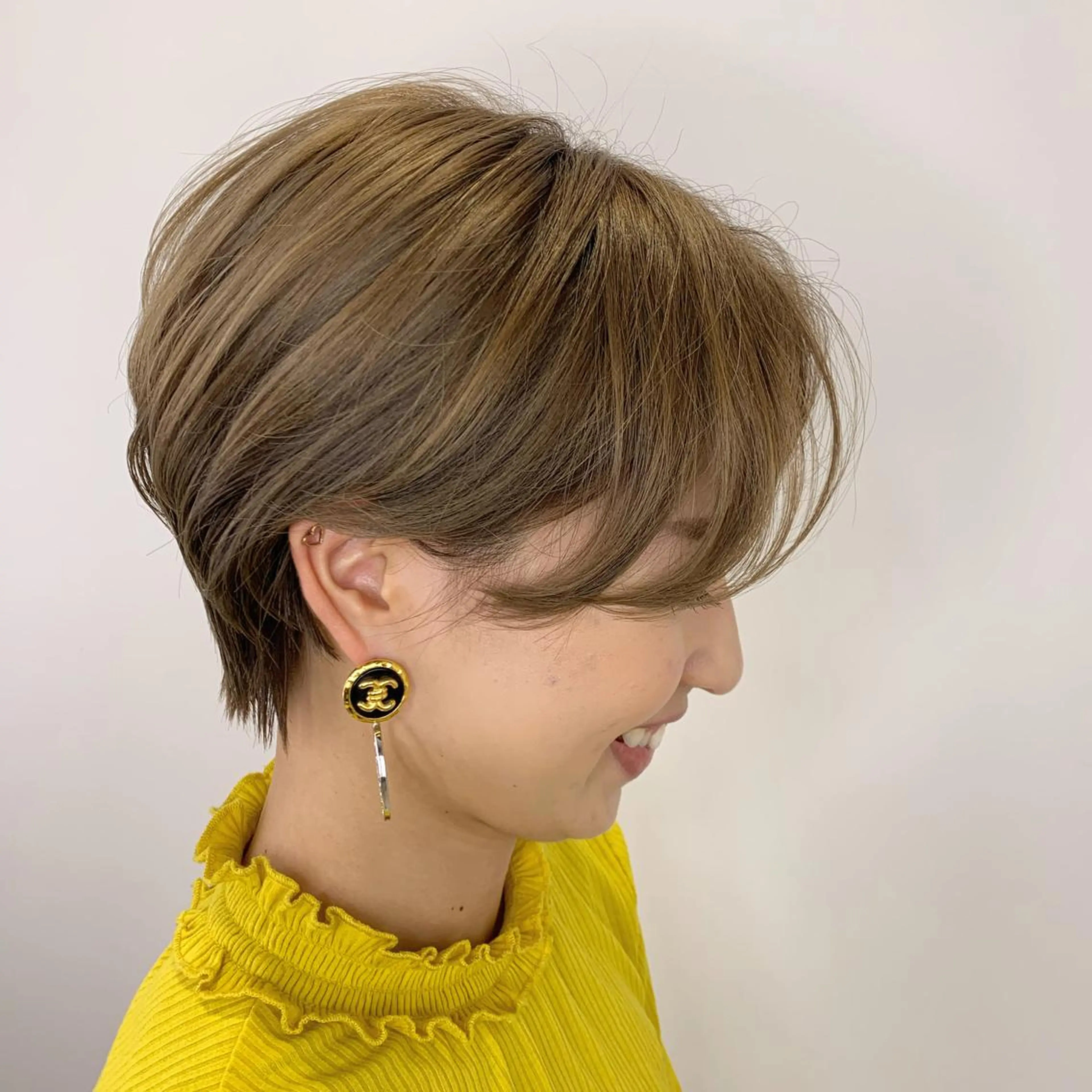 ショート カラー パーマ/レイヤー/ ボブ/豊浦翔太のヘアスタイル