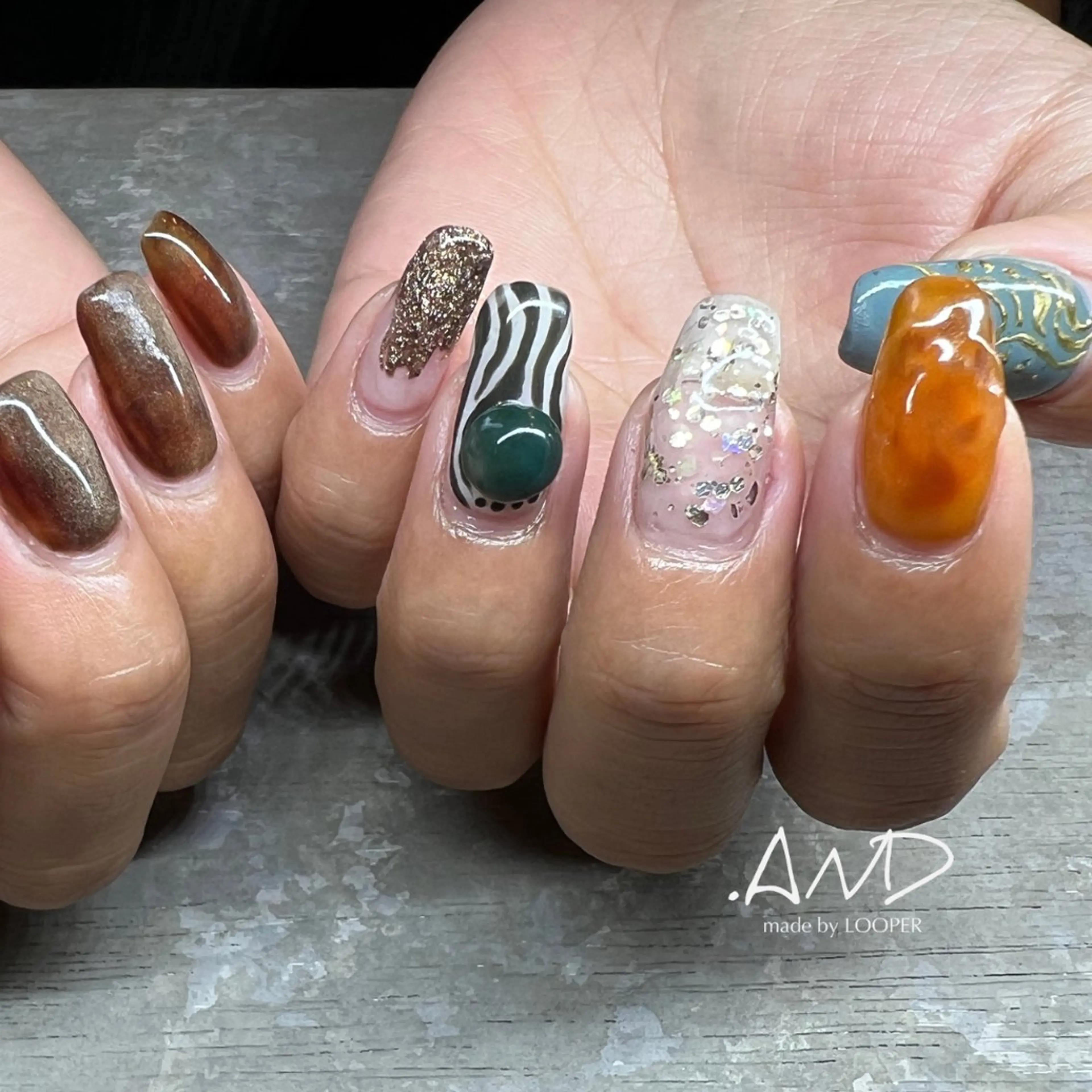 ネイル アートネイル ブラウン ゴールド ニュアンスネイル オレンジ ハンドネイル mzh ...のネイルデザイン