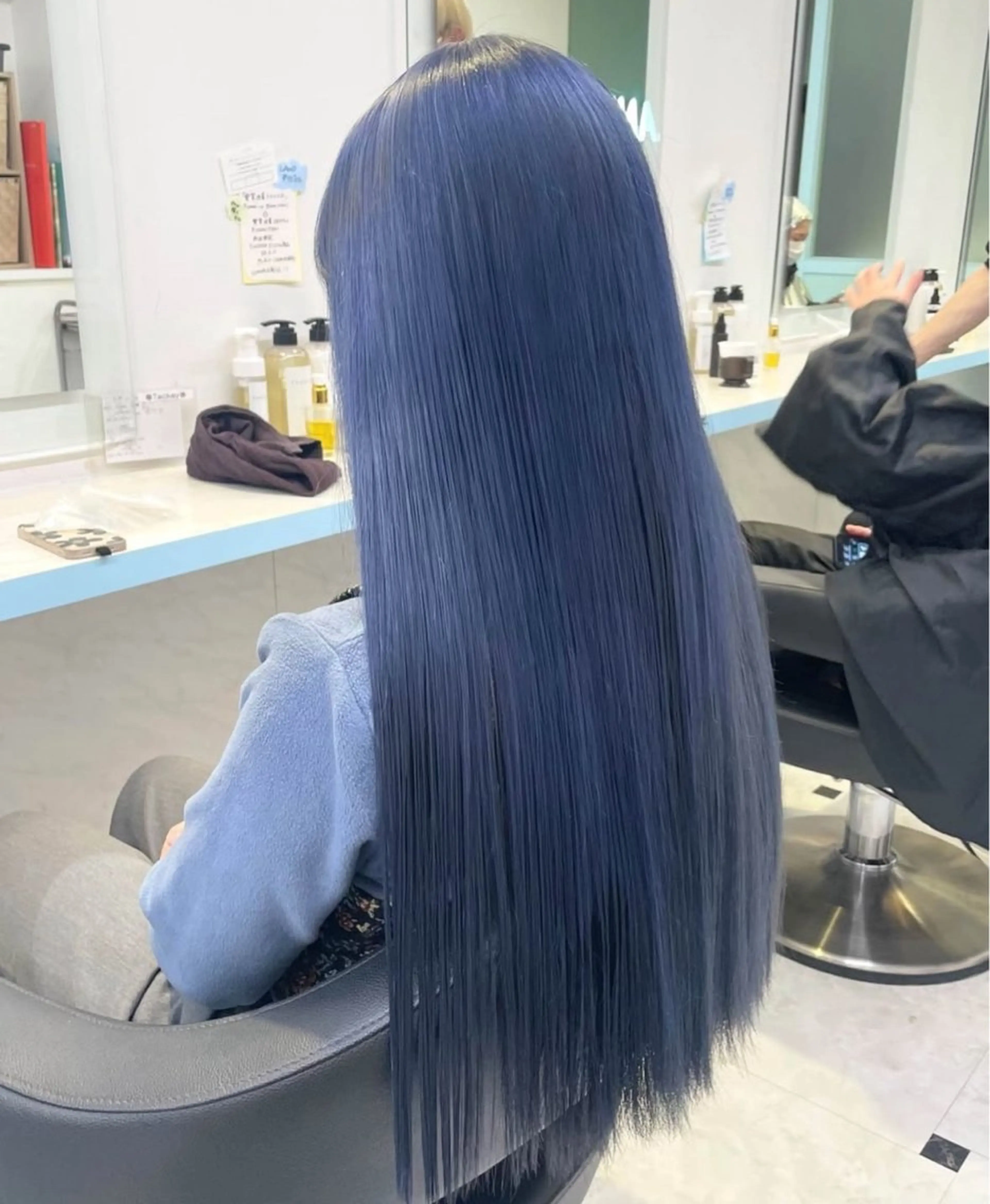 セミロング カラー ヘアアレンジ 🫧モテる💗ダメー ジレスハイトーン🫧のヘアスタイル