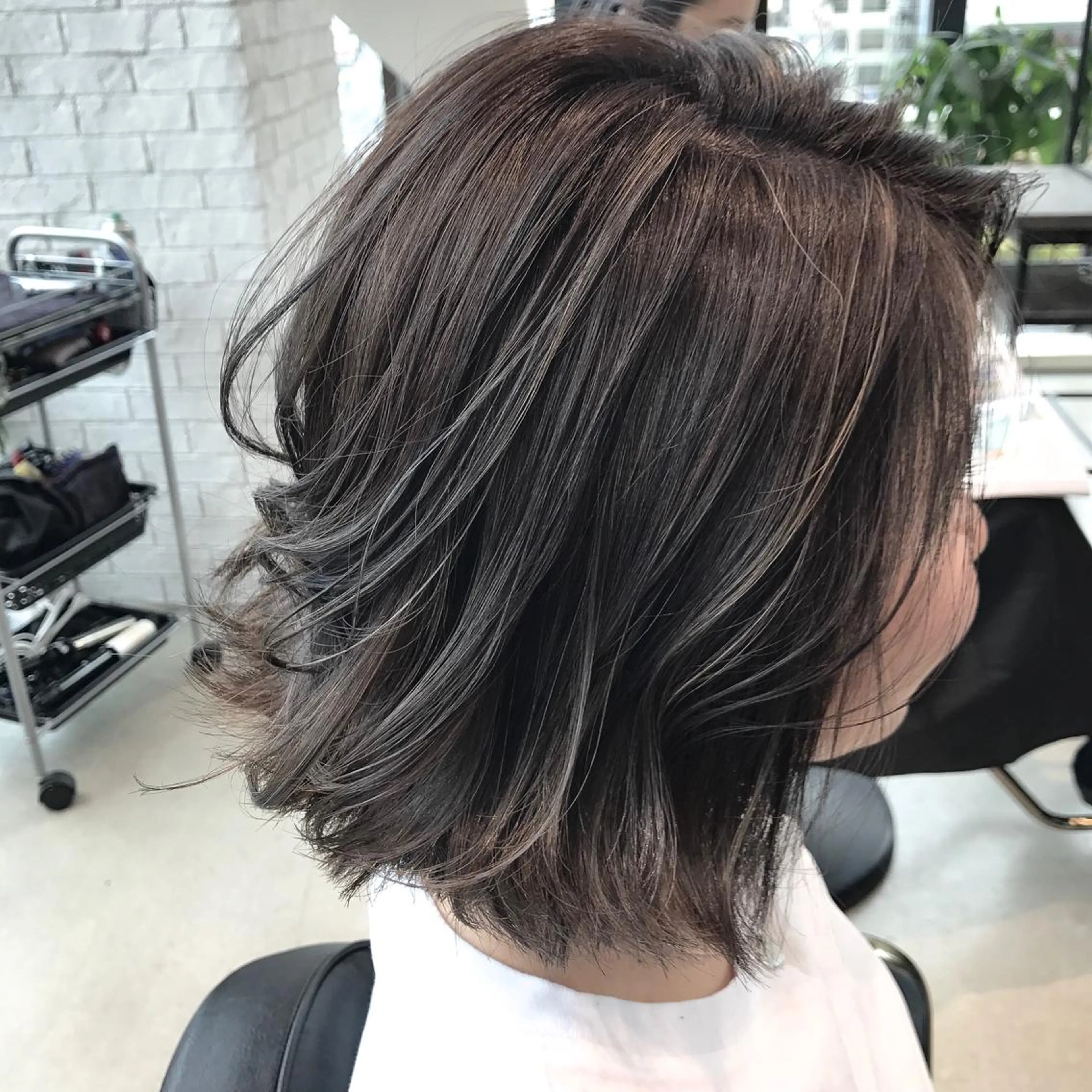 ショート カラー グレージュ 【透明感、艶髪】西村 有司のヘアスタイル