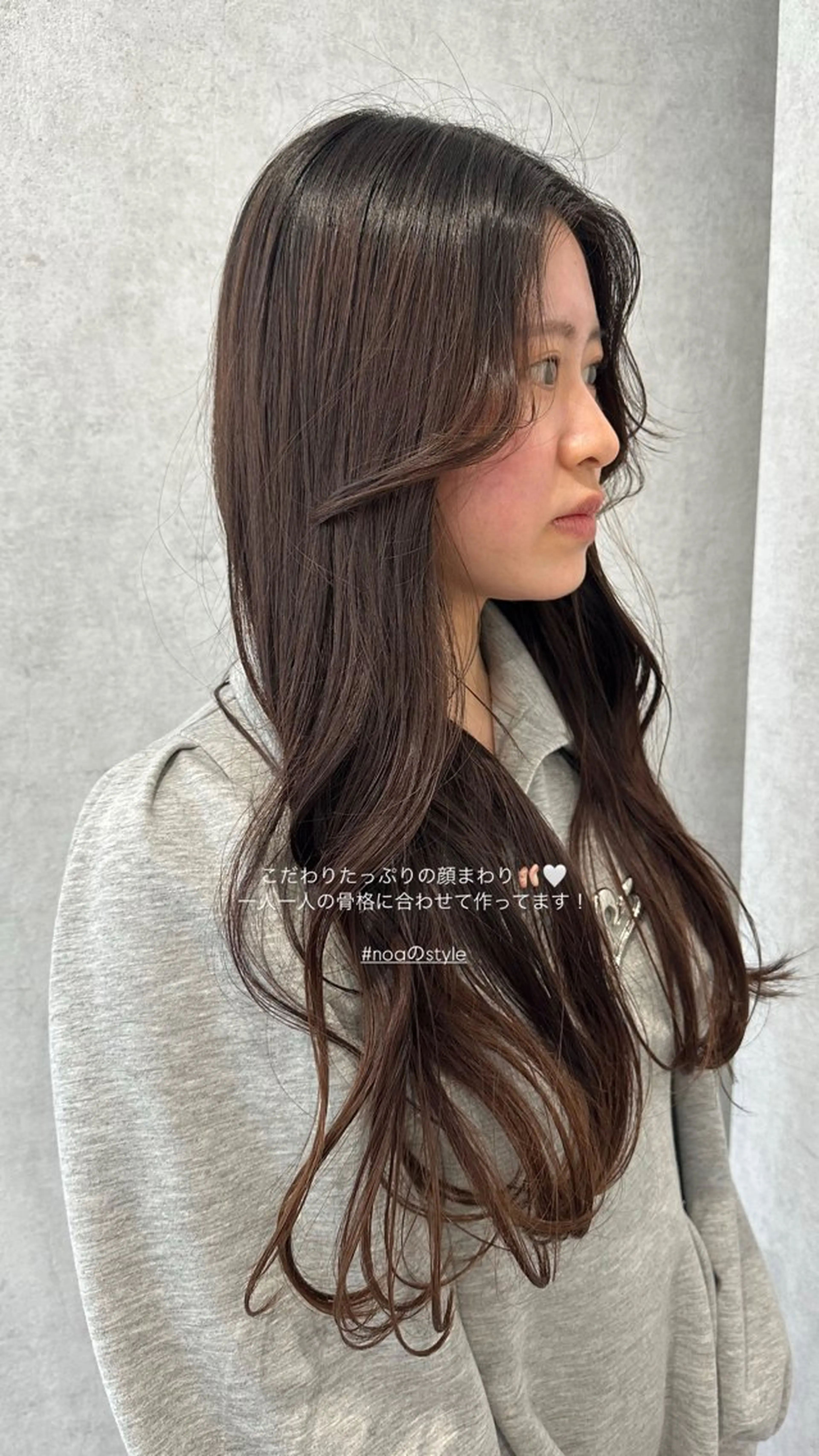 ロング v-lab studio所属・韓国レイヤーカット/ 艶カラー/ noaのヘアスタイル