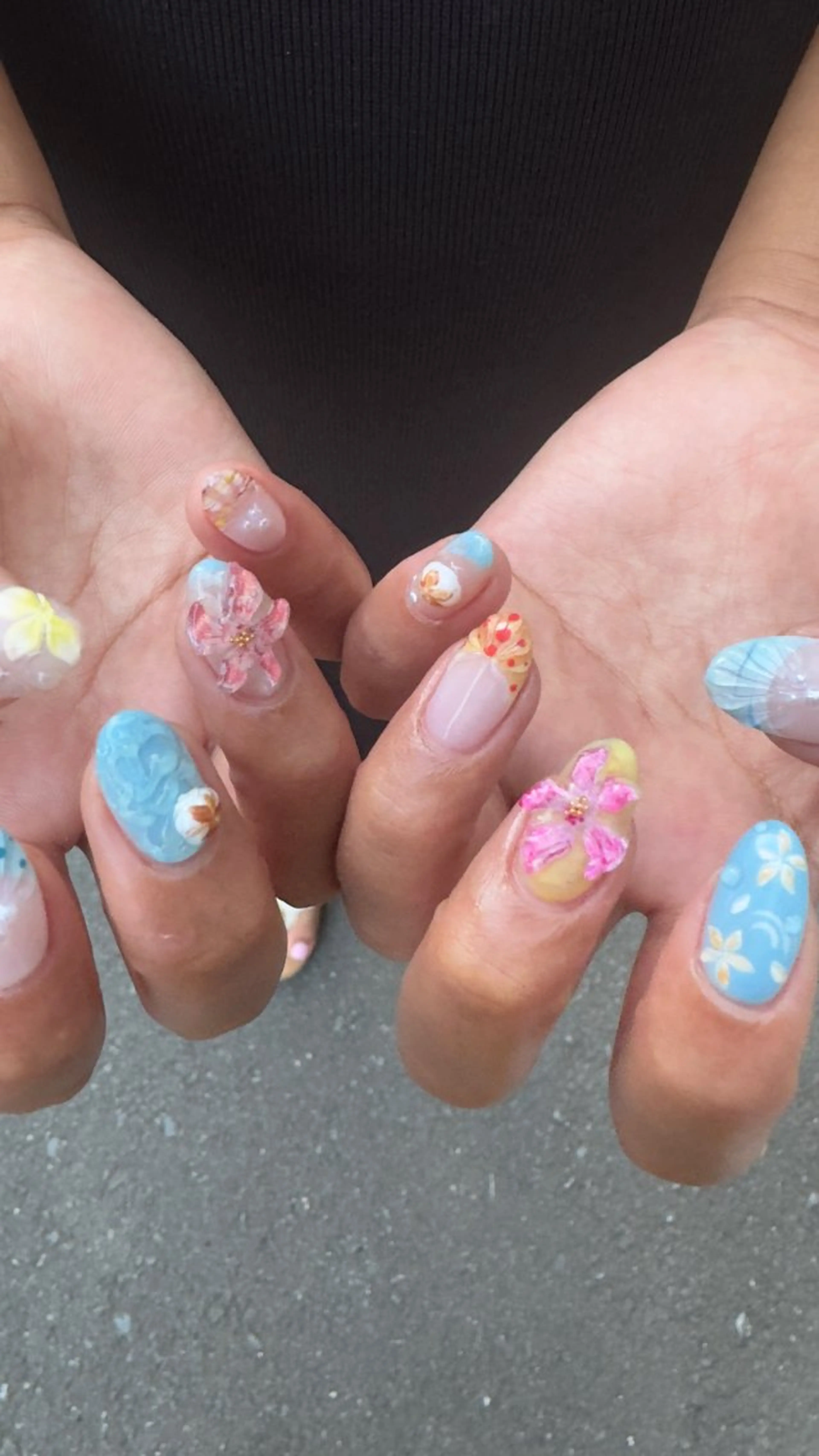 ネイル フラッシュネイル ホログラムネイル 韓国ネイル レース ラメ(グリッター) ハンドネイル MH_ Nailのネイルデザイン