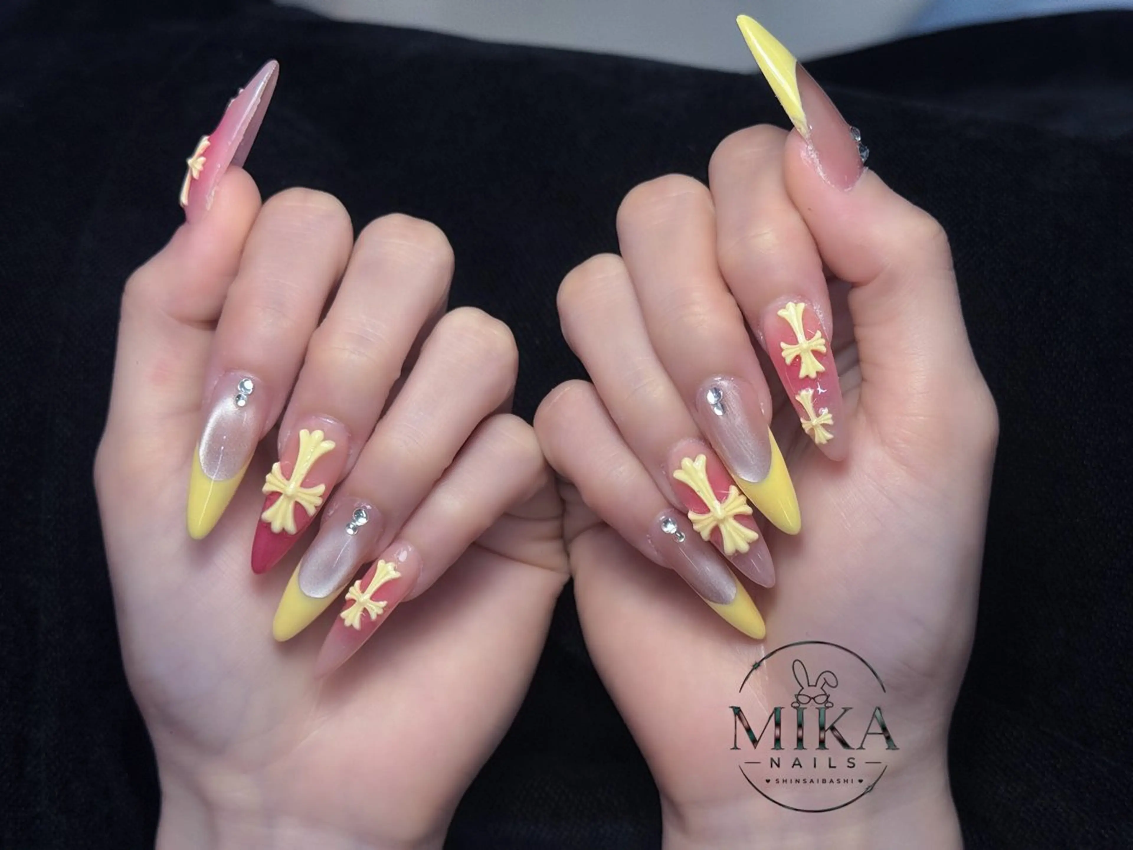 ネイル フレンチネイル ガーリー 韓国ネイル ロングネイル マグネットネイル ハンドネイル Mika Nails 心斎橋のネイルデザイン