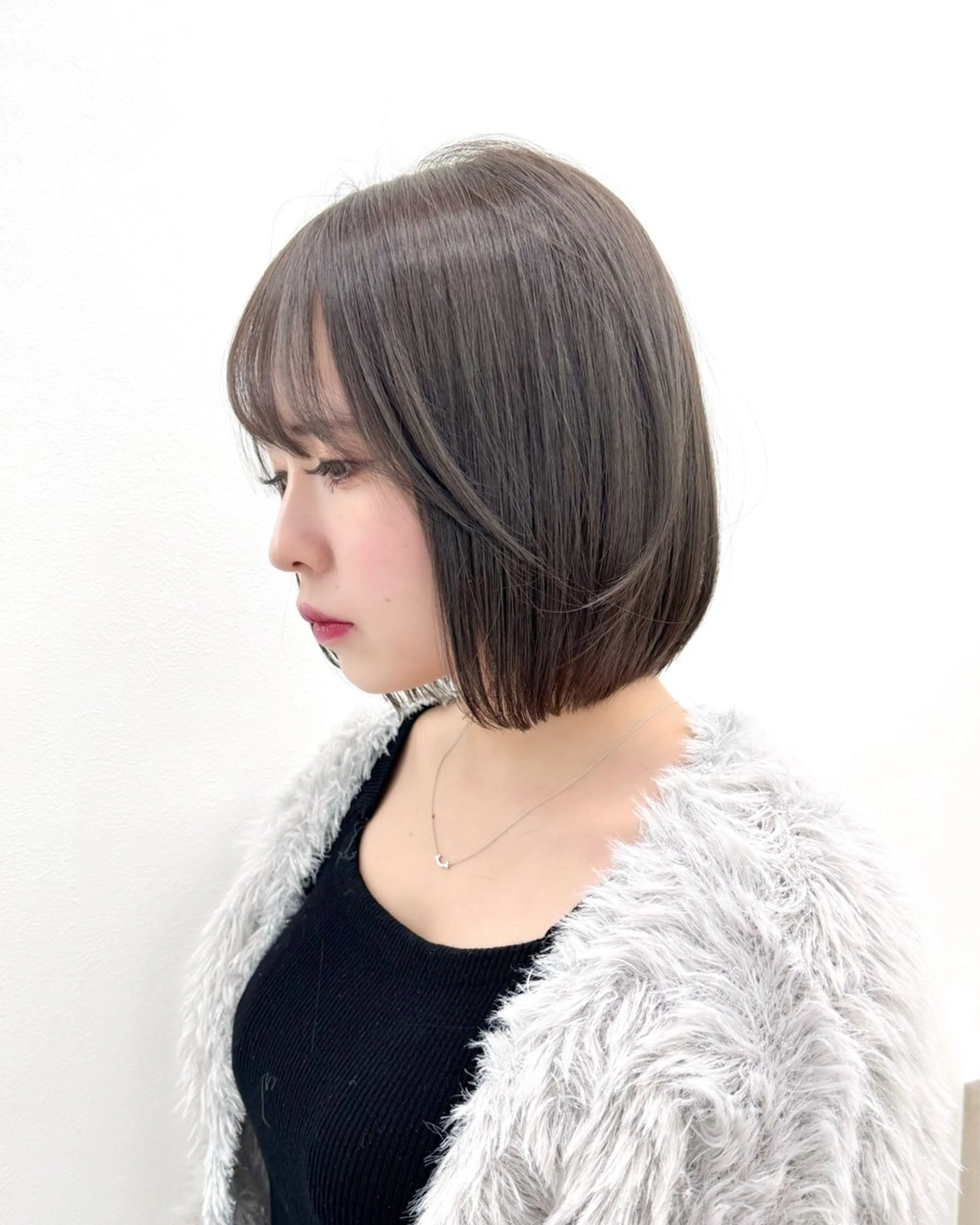 ショート カラー ヘアアレンジ カット ヘアカラー トリートメント ヘッドスパ ヘアセット 縮毛矯正🤍 盛れるボブ/ひかりのヘアスタイル