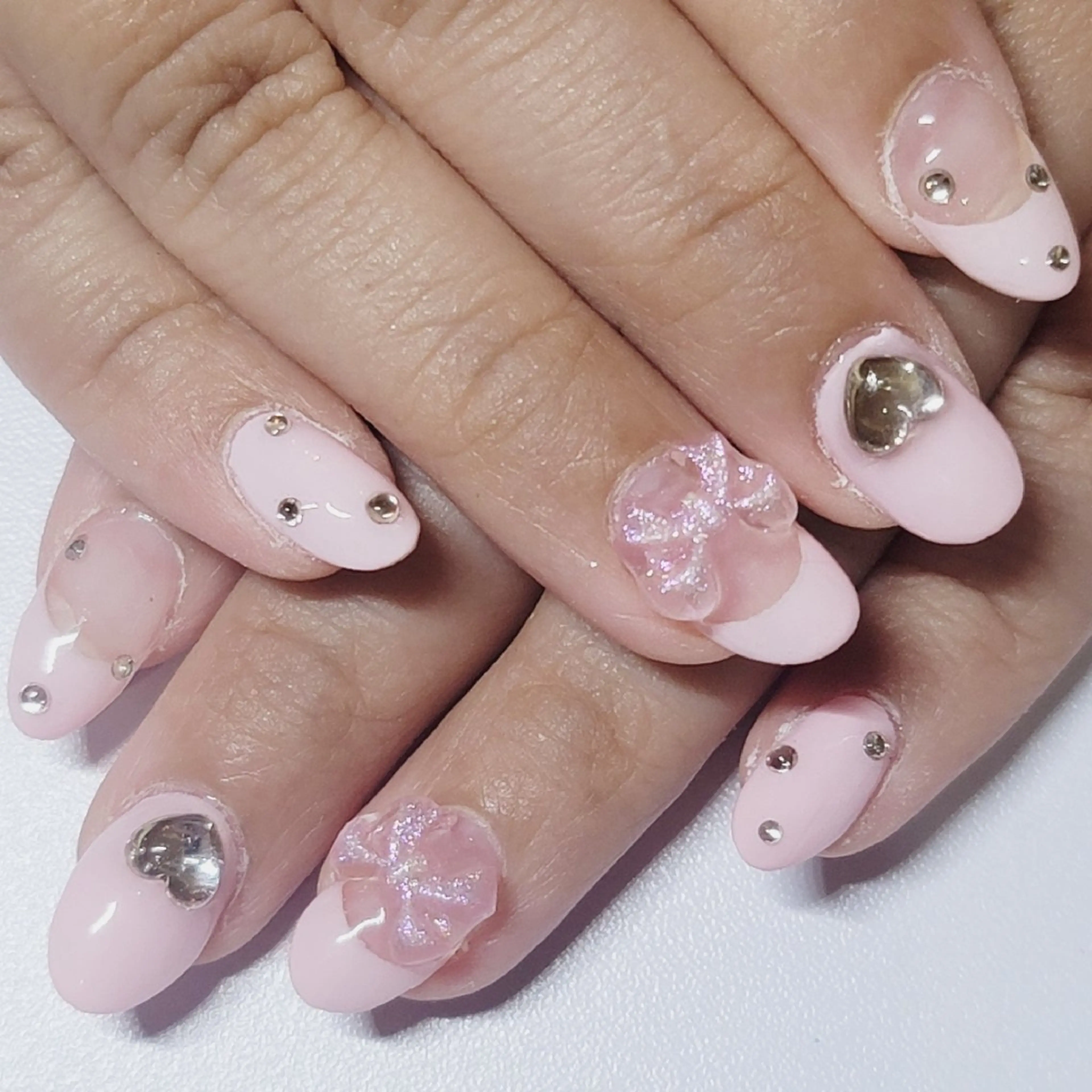 ネイル アートネイル フレンチネイル ハート パステルネイル ピンク ハンドネイル よしだ ひろきのネイルデザイン