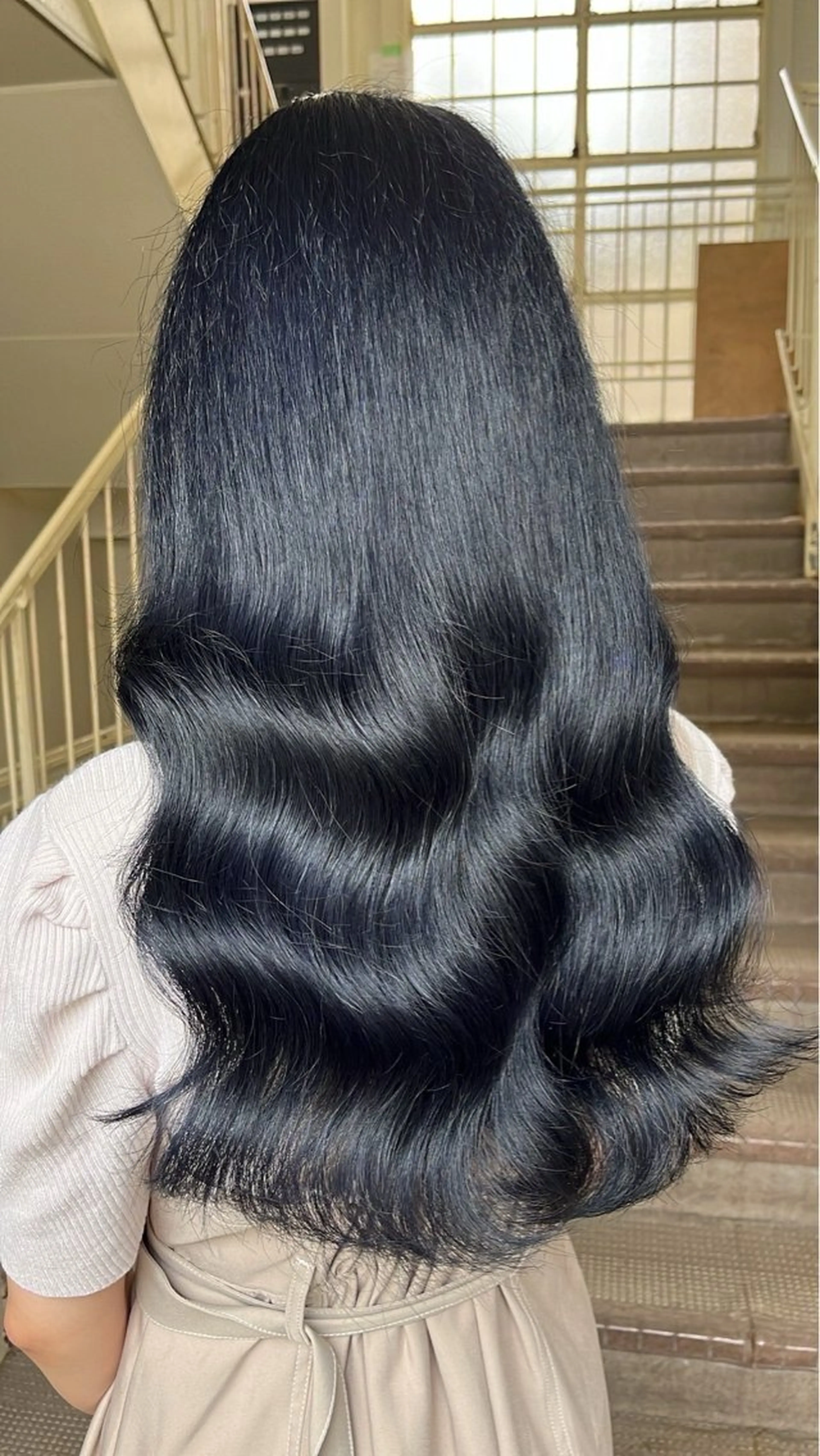 ロング YAMAZAKI MOKAのヘアスタイル