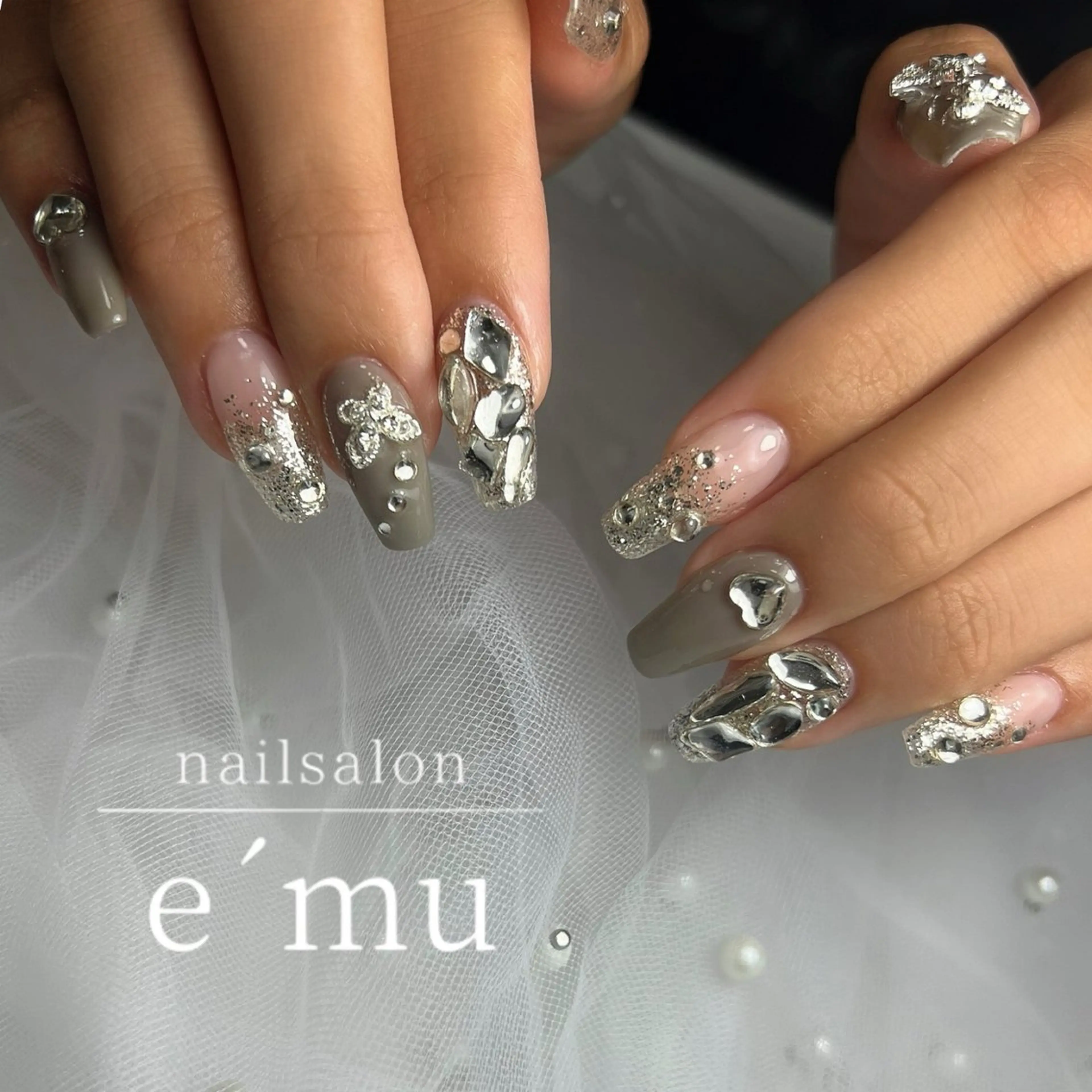 ネイル ラメ(グリッター) ラメグラデーション ハンドネイル nailsalon e´muのネイルデザイン