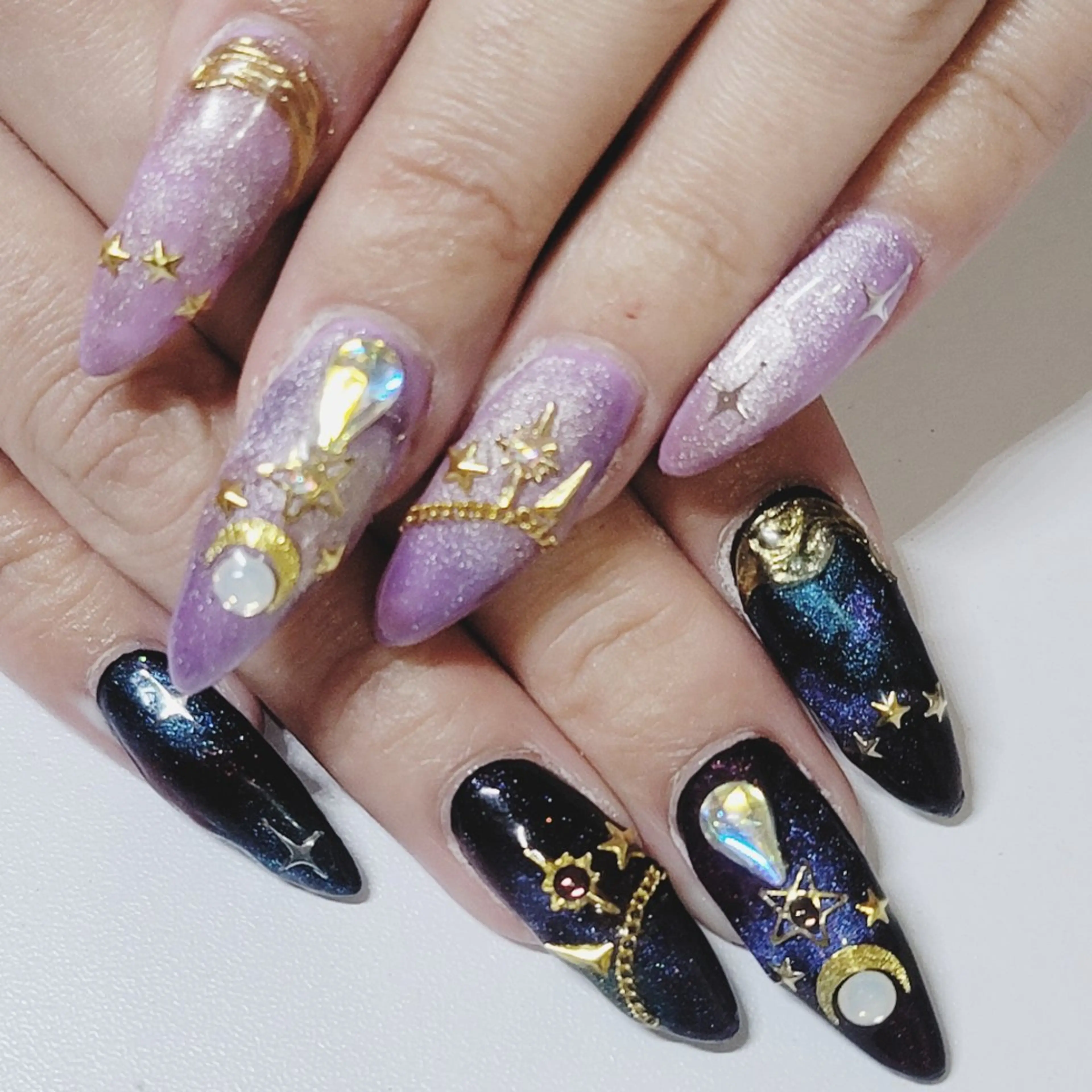 ネイル アートネイル ラメ(グリッター) マグネットネイル パステルネイル パープル ハンドネイル よしだ ひろきのネイルデザイン