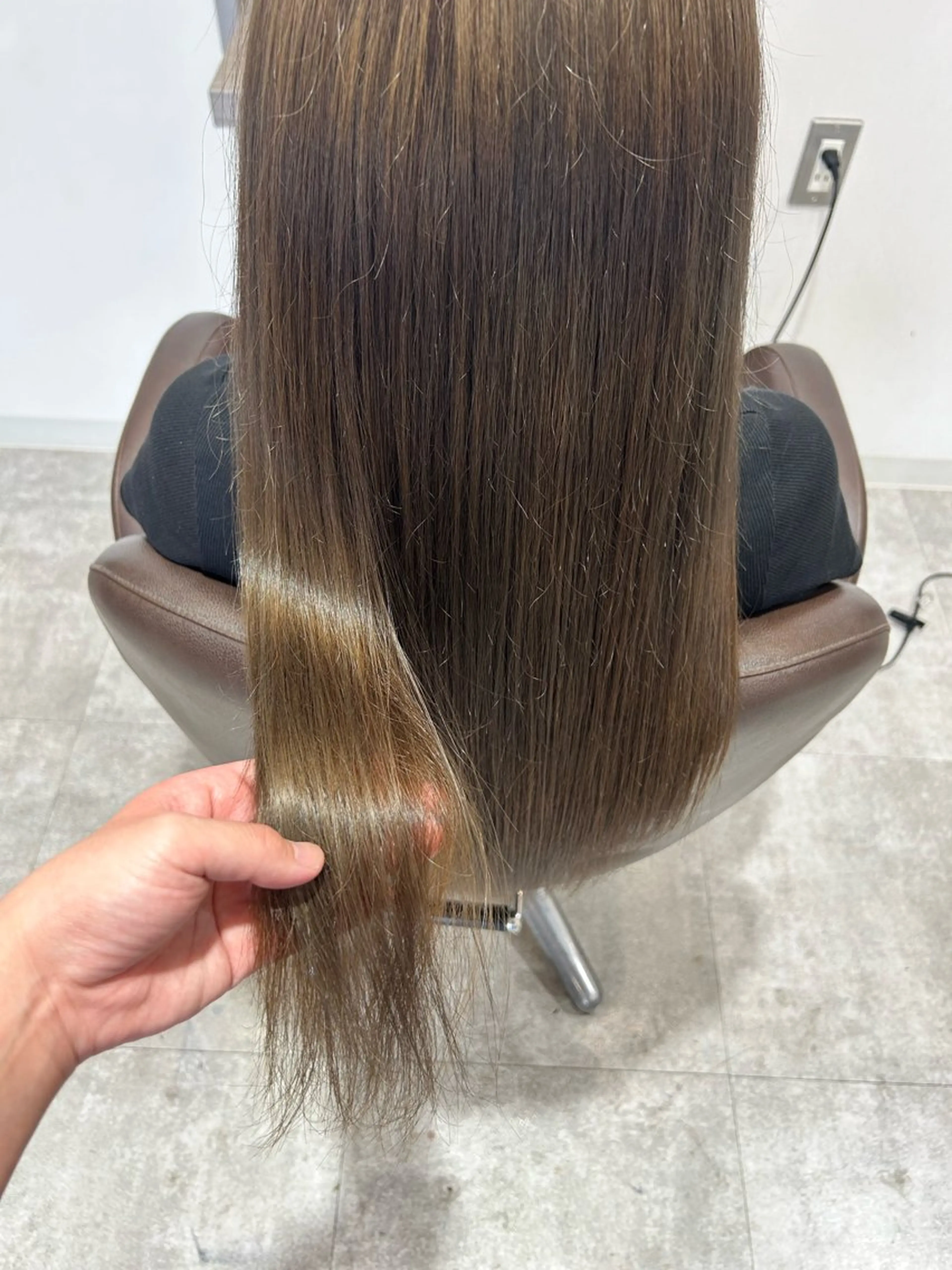 ロング カラー 大西 葵のヘアスタイル