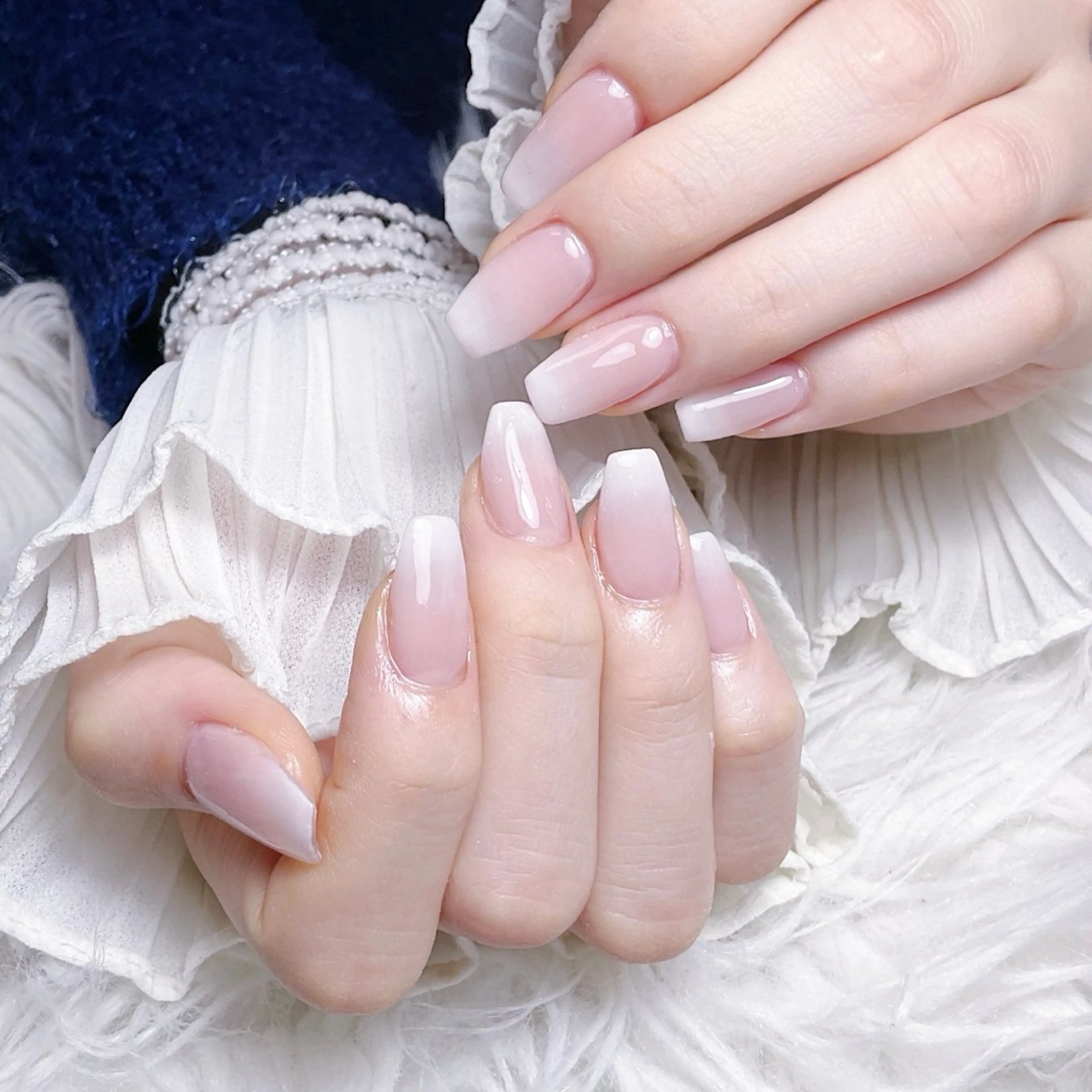 ネイル ハンドネイル 🍭Yun nail hyejin🌸のネイルデザイン