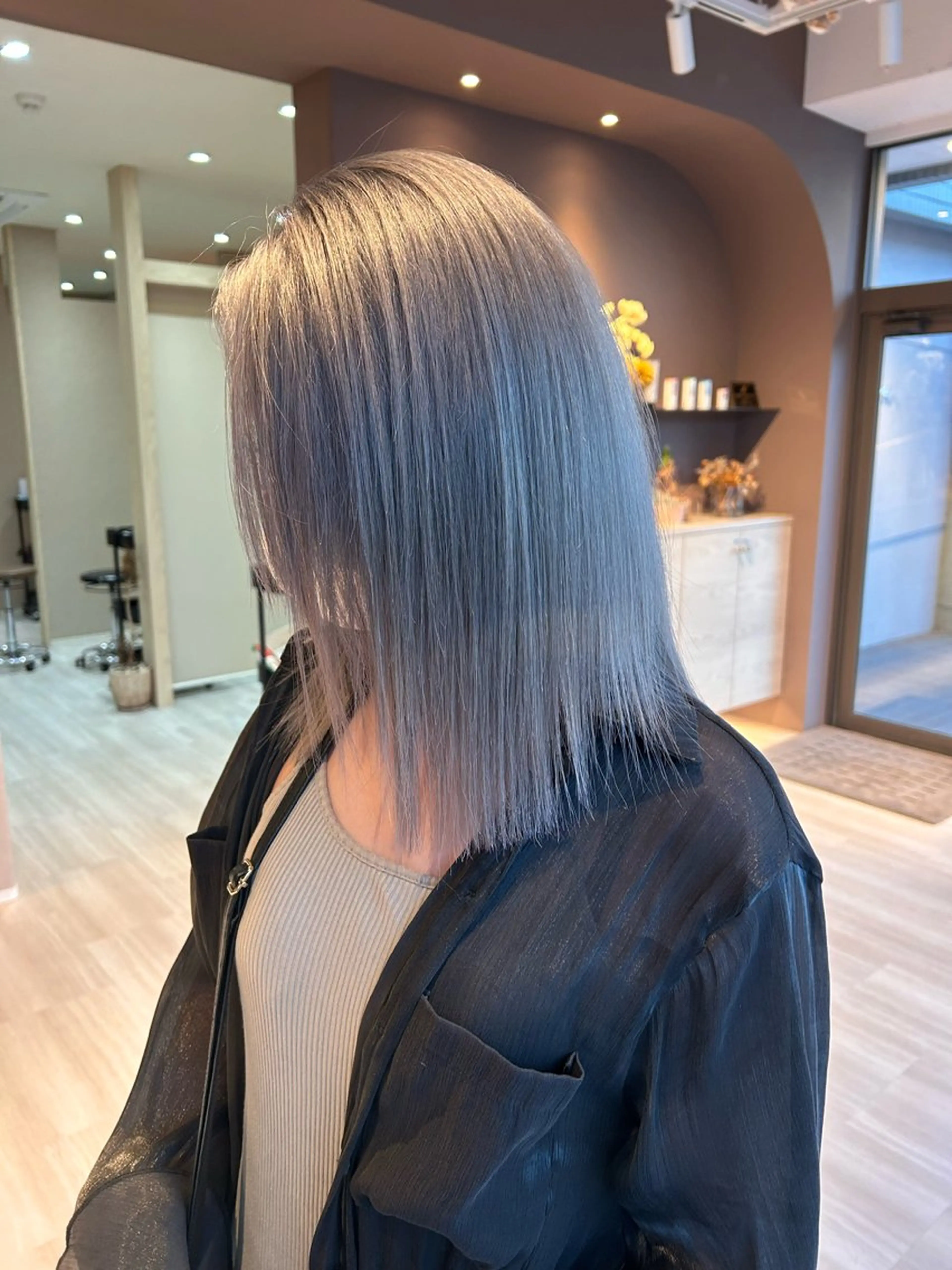 セミロング ヘアカラー 4月期間限定 今だけクーポンありのヘアスタイル