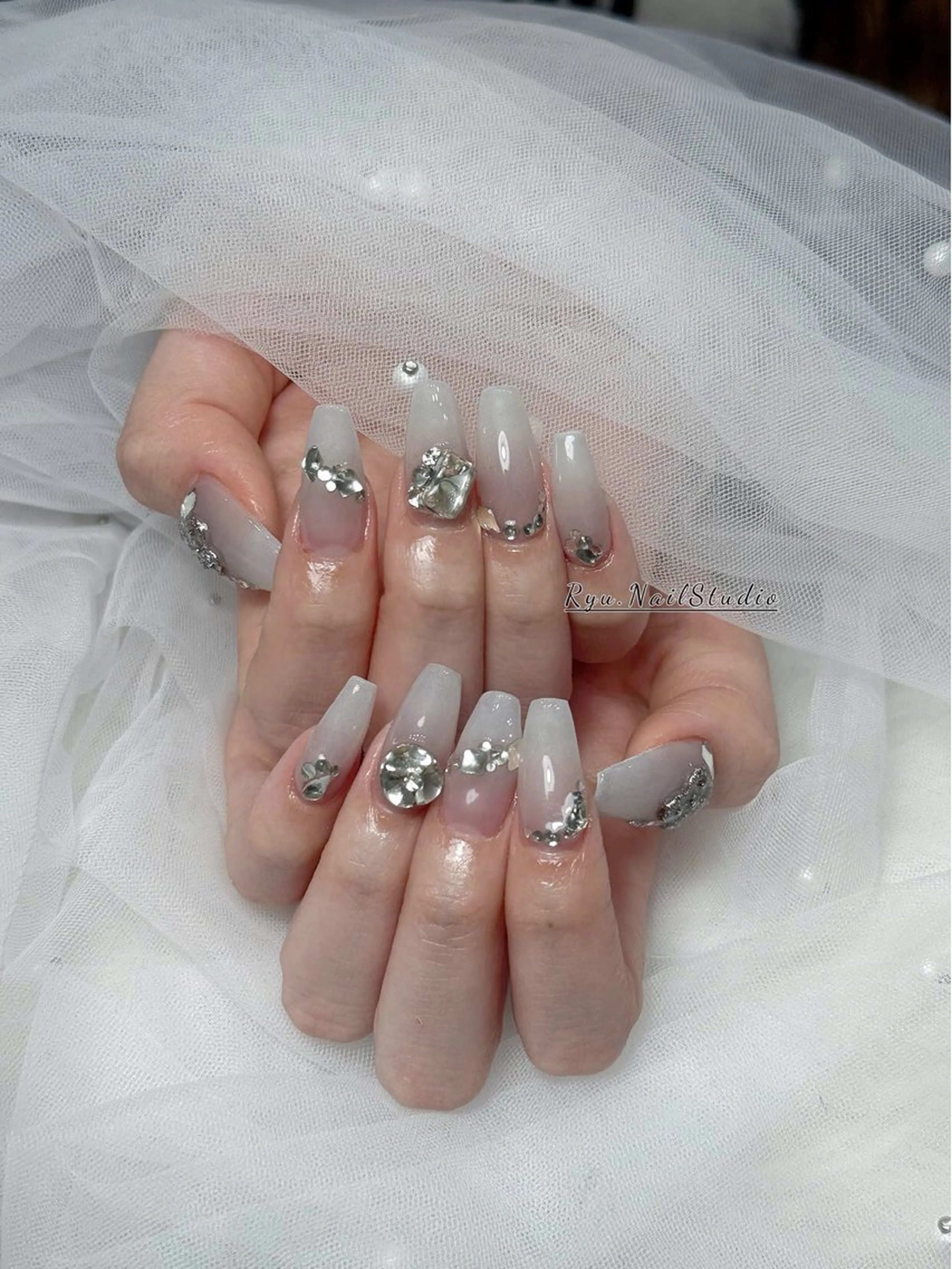 ネイル アートネイル ジェルネイル マグネットネイル ニュアンスネイル シンプルネイル ハンドネイル Ryu nail studioのネイルデザイン