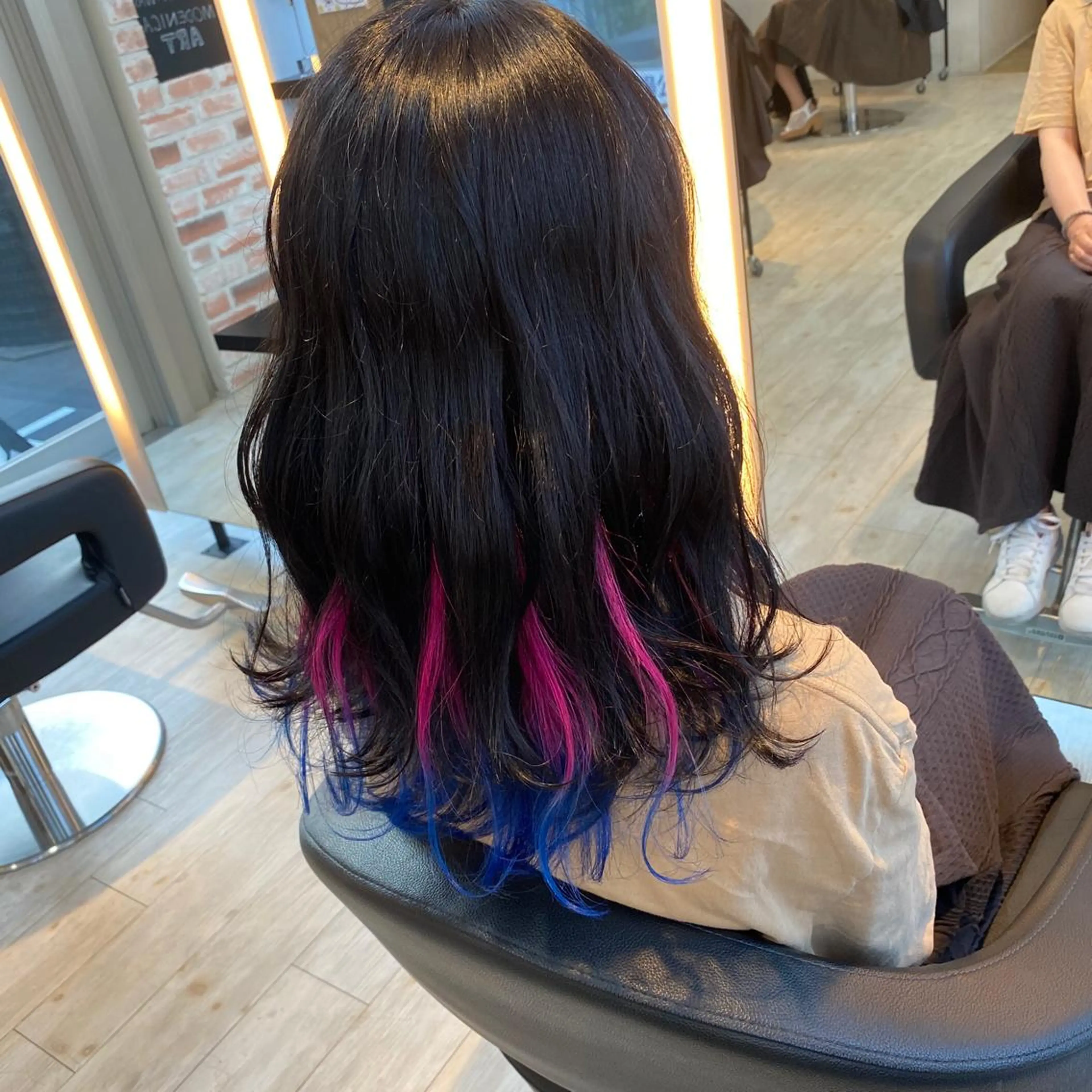 ロング カラー ブルーカラー グラデーションカラー ピンクカラー 井手 孔介のヘアスタイル