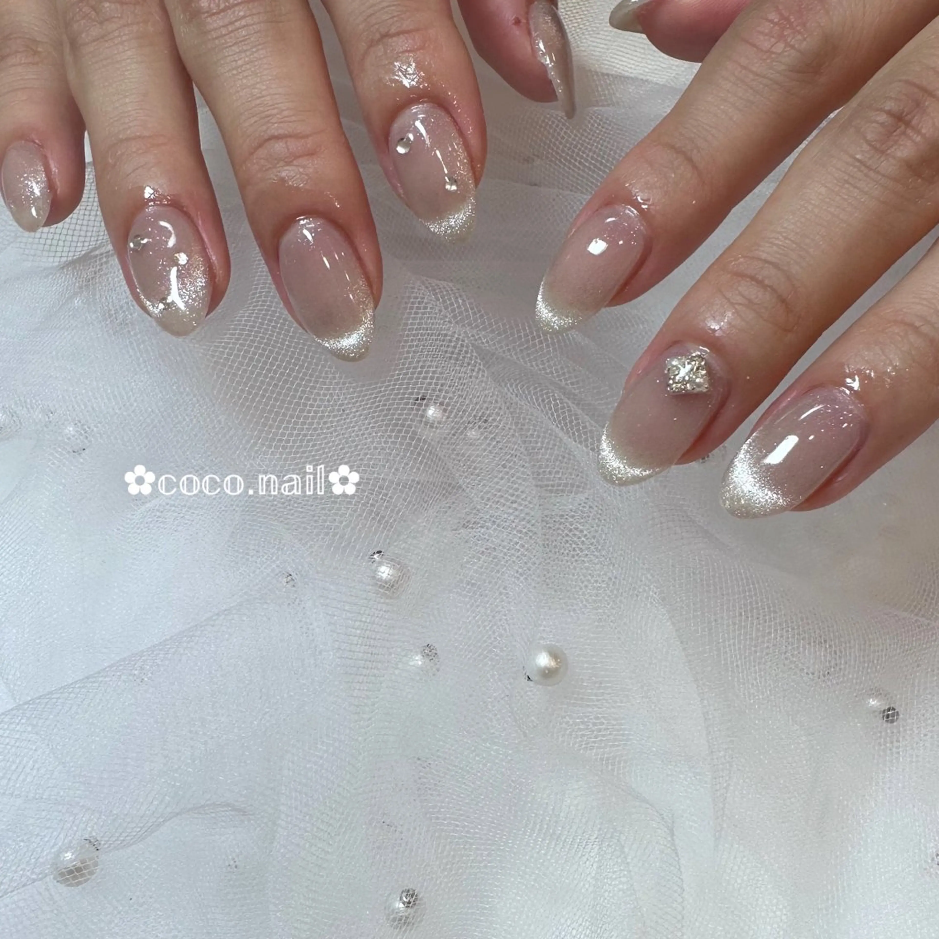 ネイル ストーンネイル lili.nail y2k/長さ出しのネイルデザイン