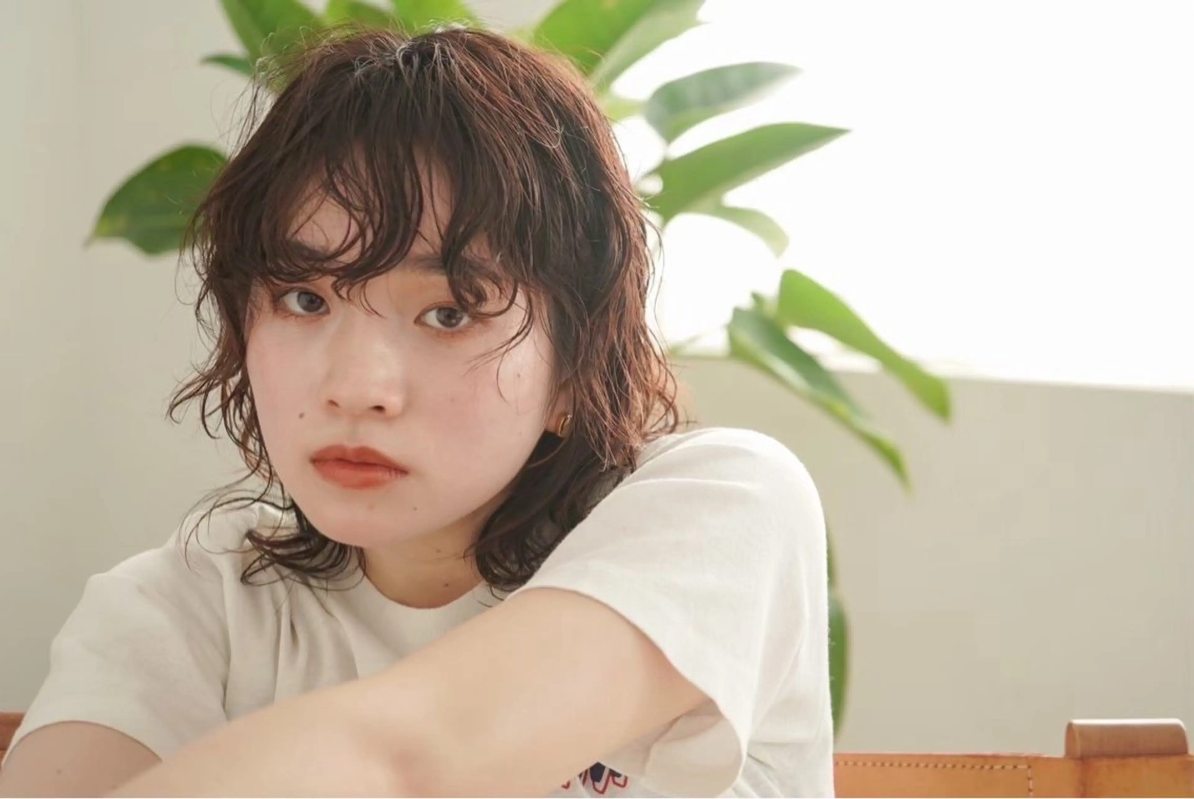 ミディアム カット パーマ 草野ゆずき⌇縮毛矯正 ⌇Wカラー⌇レイヤーのヘアスタイル