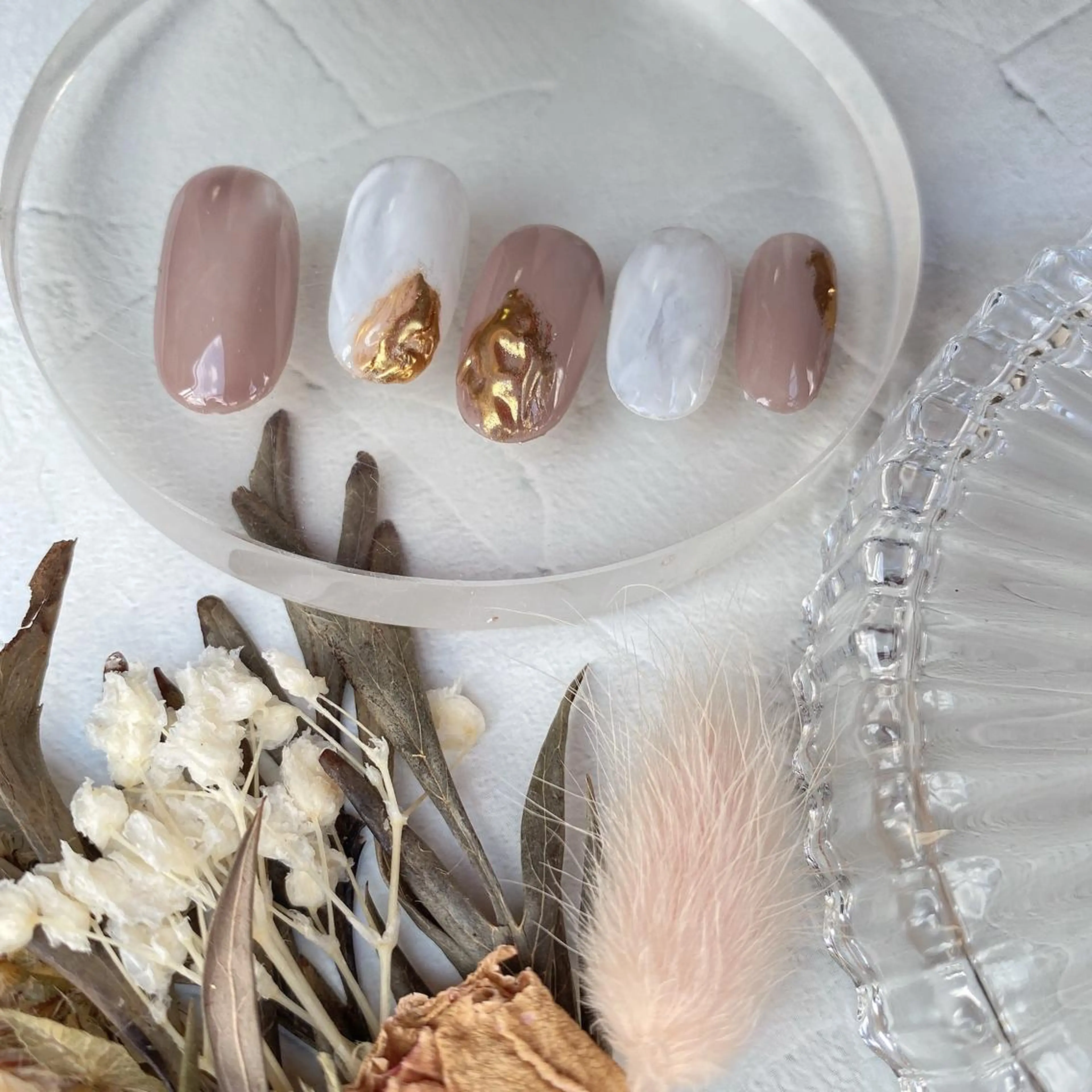 ネイル 【育児休暇中】今中 沙季のネイルデザイン