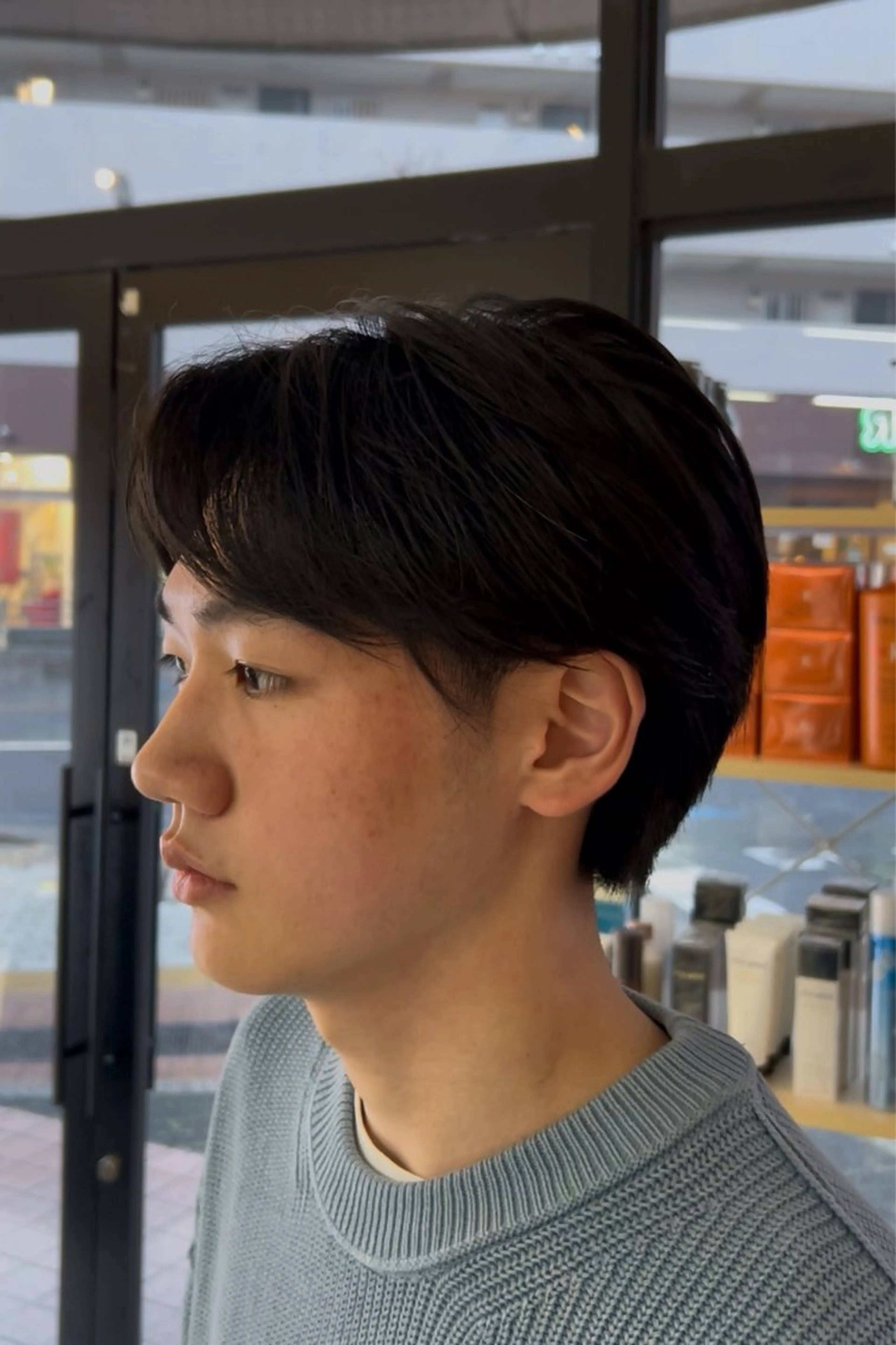 ショート パーマ メンズ センターパート メンズパーマ シャドーパーマ 似合わせカット 上原 心のヘアスタイル