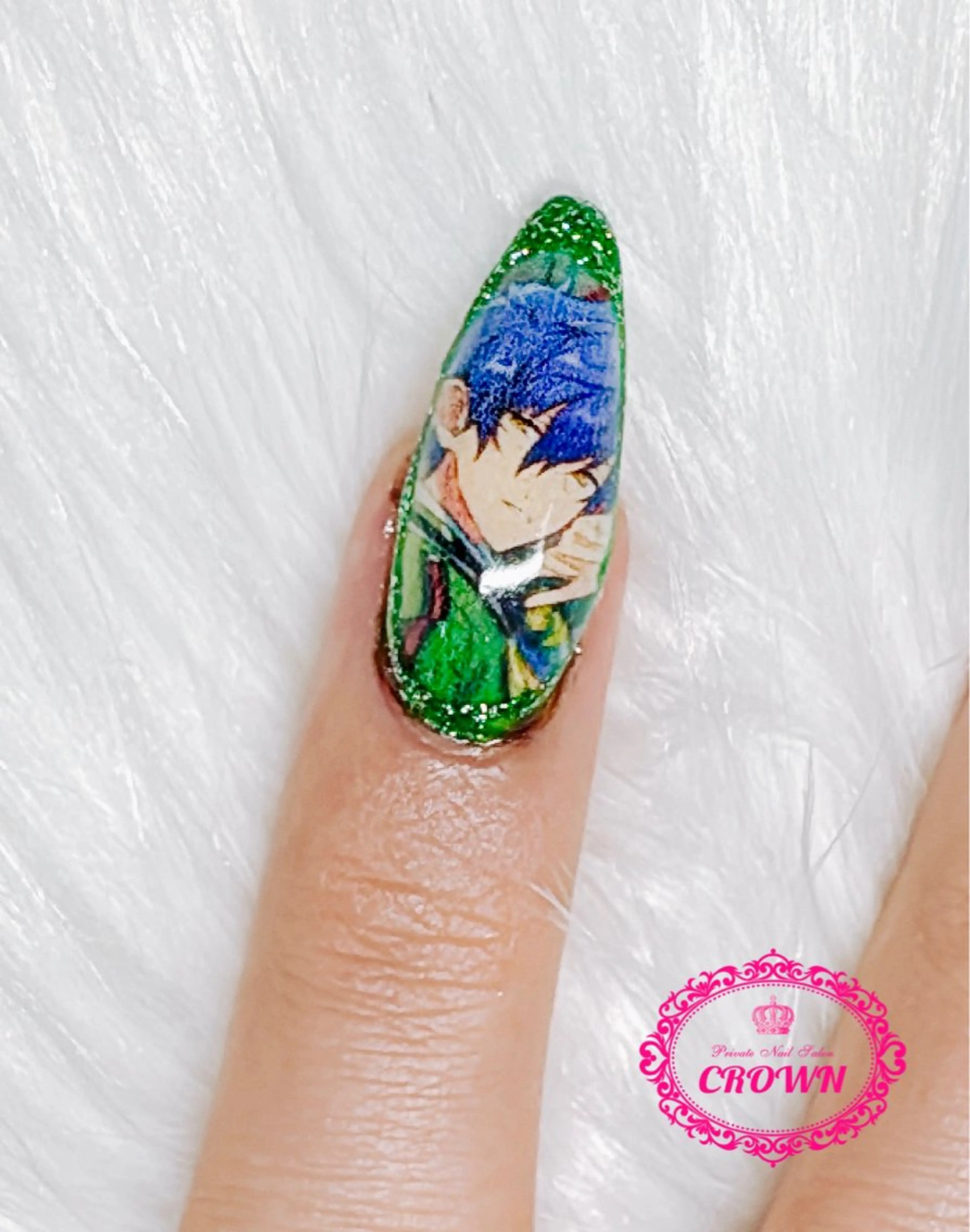 ネイル CROWN プライベートサロンのネイルデザイン