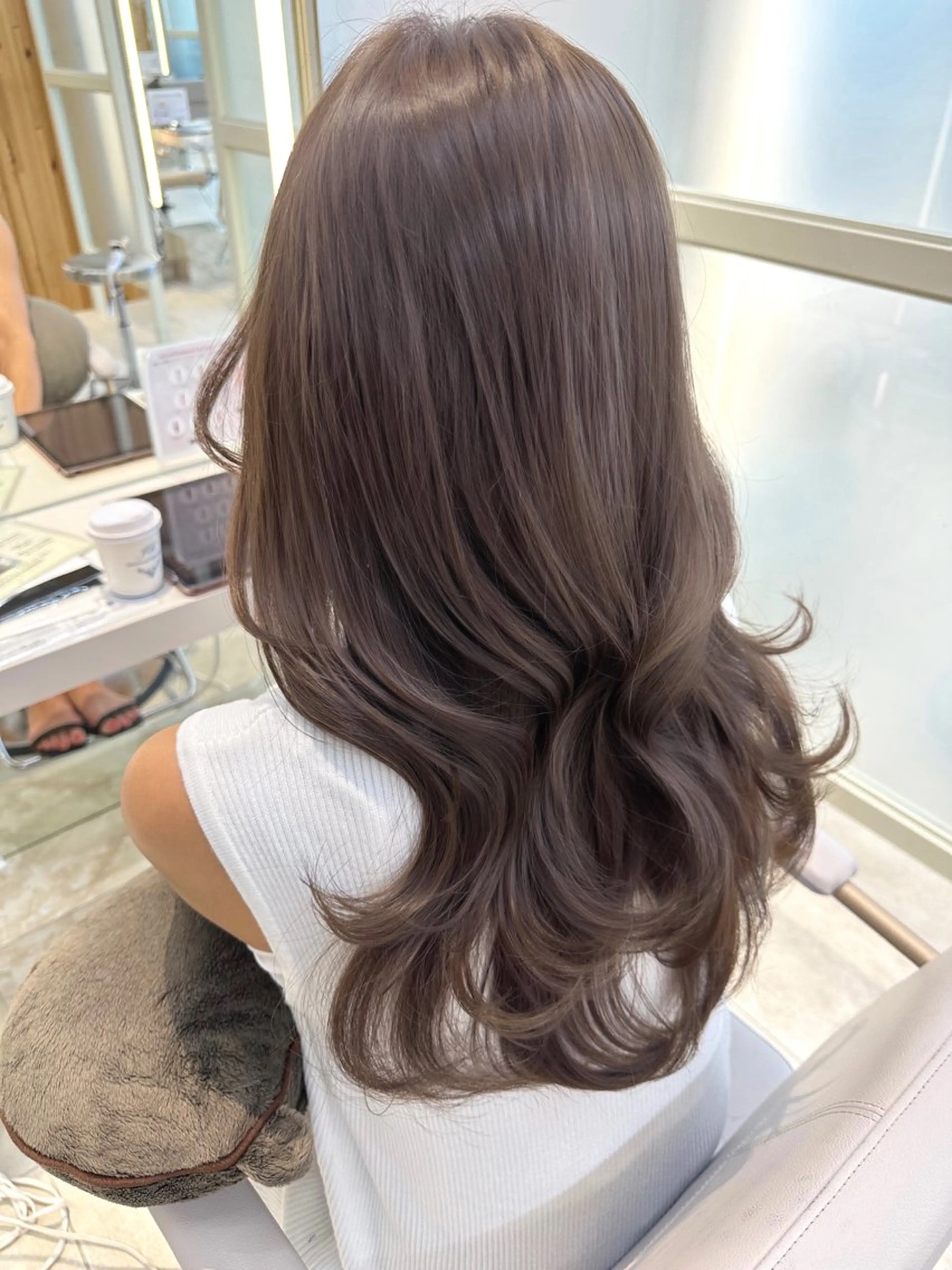 セミロング カラー イルミナカラー くびれヘア エギョモリ 顔まわりレイヤー 顔周りカット カット ヘアカラー トリートメント 顔周り特化/韓国ヘア /レイヤー/吉野幸大のヘアスタイル