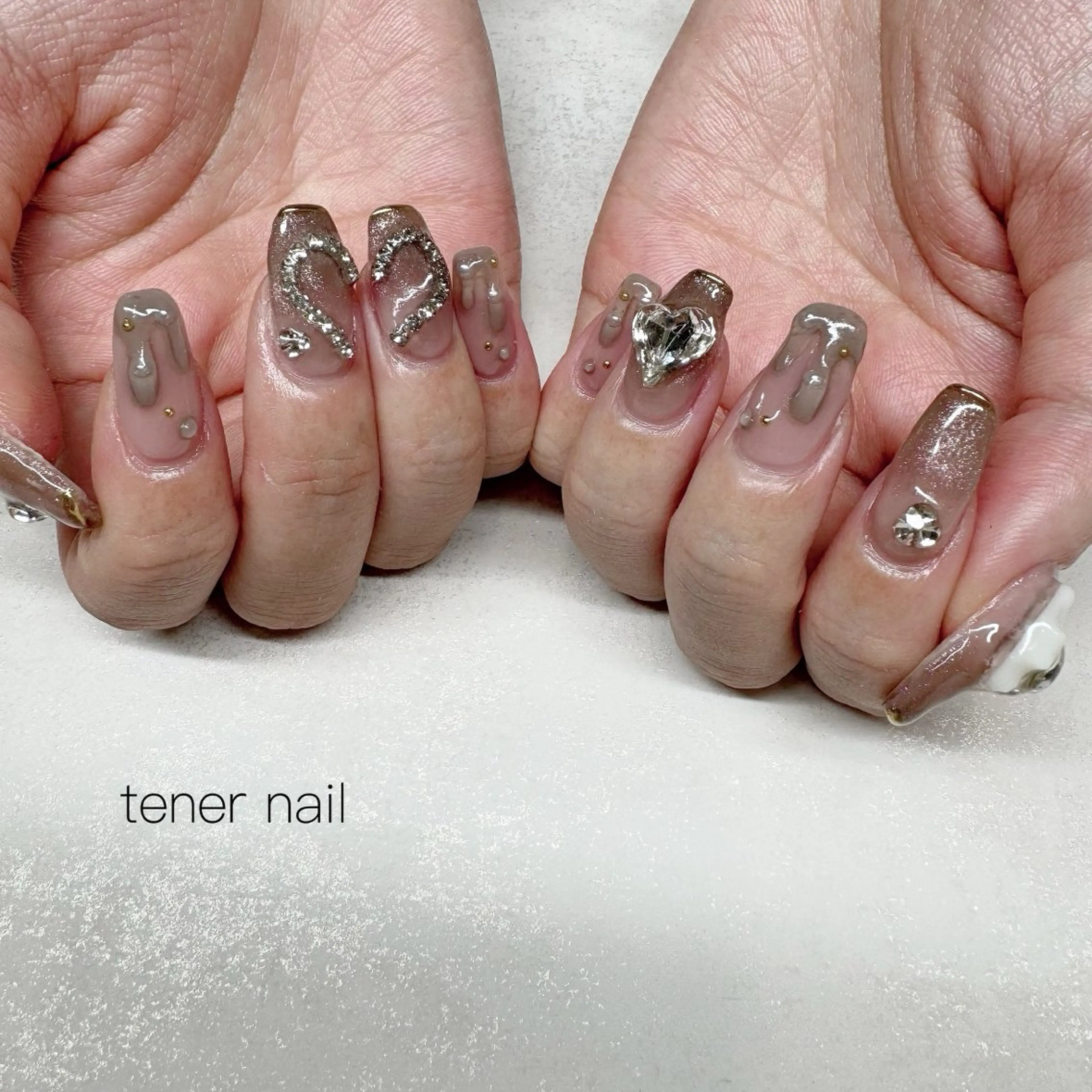 ネイル ブラウン キラキラネイル ハンドネイル テネルネイル tener nailのネイルデザイン