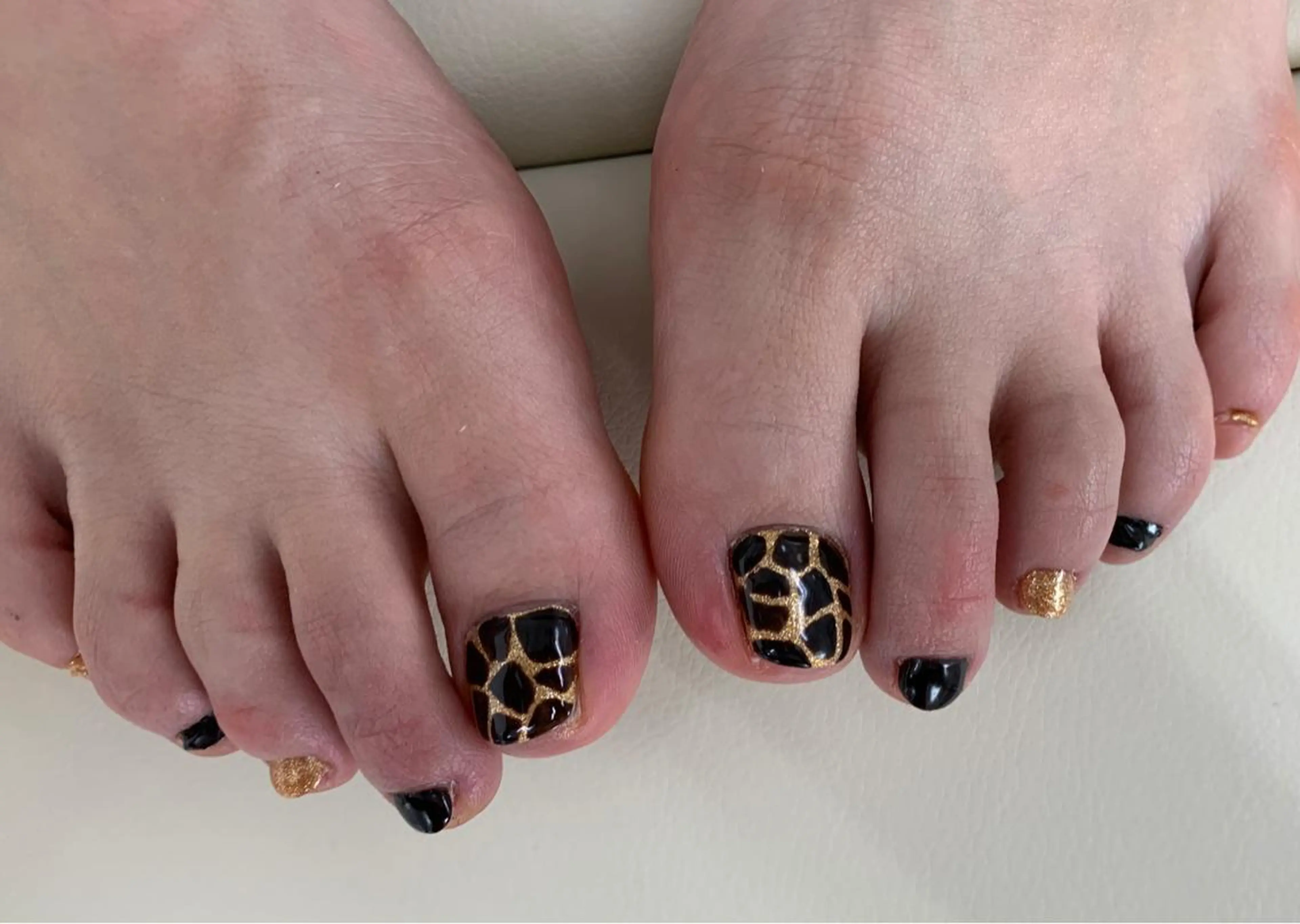 ネイル フットネイル ハンドケア ミュール ビューティーサロンのネイルデザイン