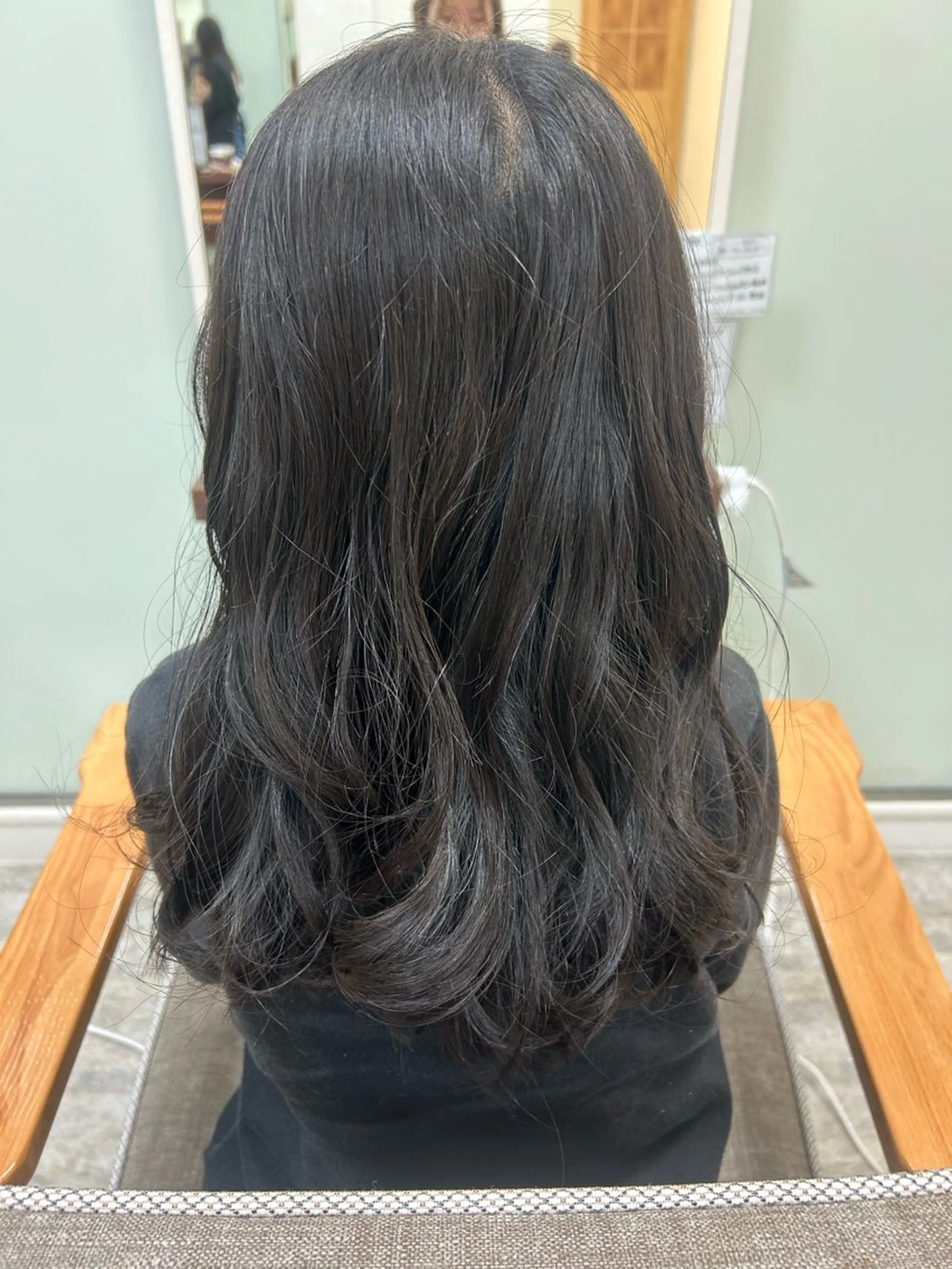 セミロング 瀧 葉月のヘアスタイル