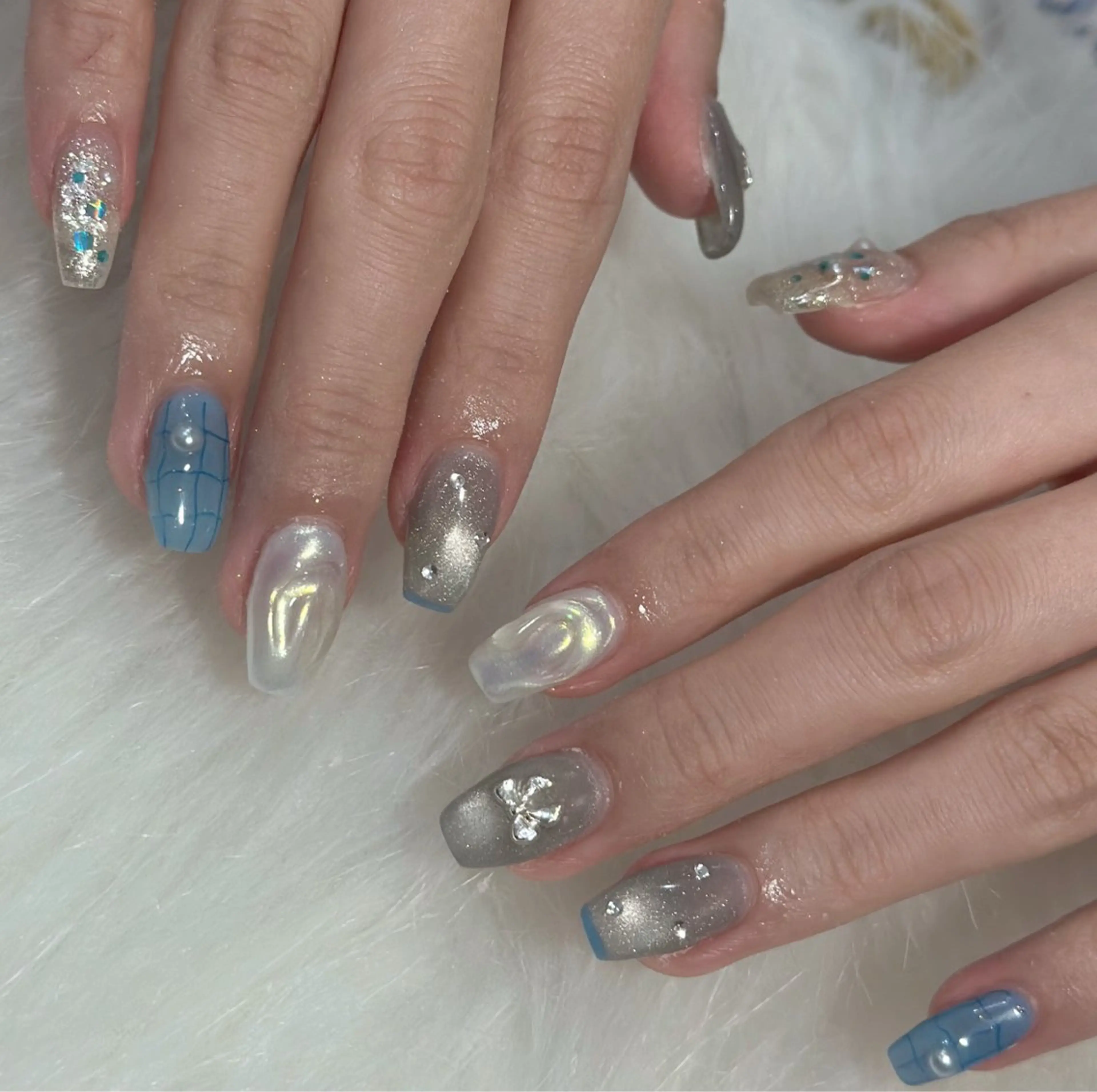 ネイル ハンドネイル フットネイル LAVISH nanamiのネイルデザイン