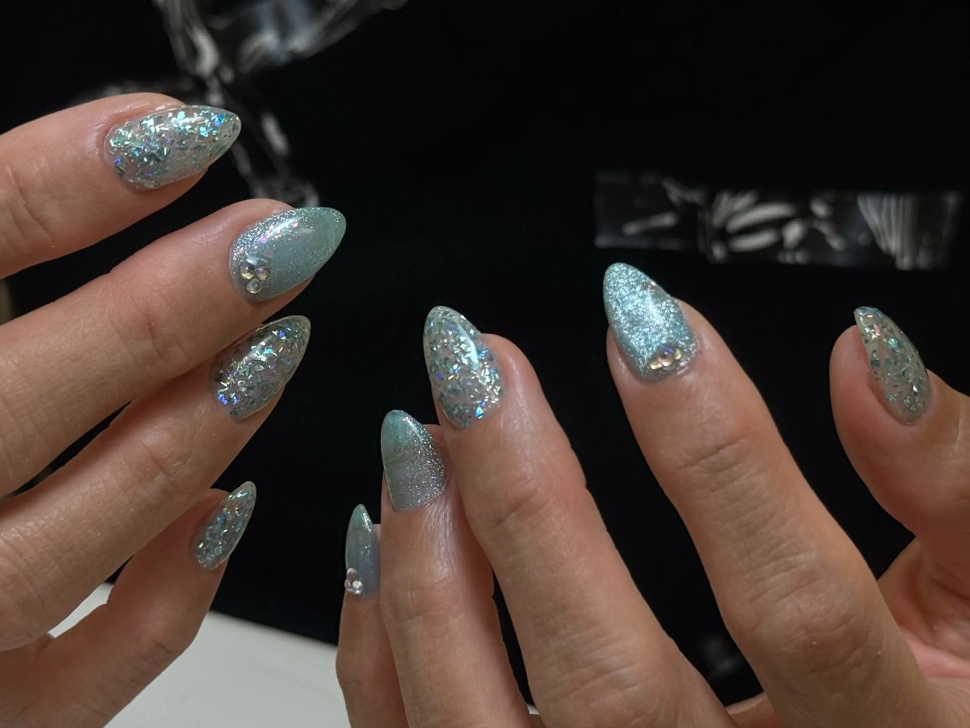 ネイル チークネイル フレンチネイル 韓国ネイル マグネットネイル 持ち込み ハンドネイル Hi nail🎀 池袋kozueのネイルデザイン