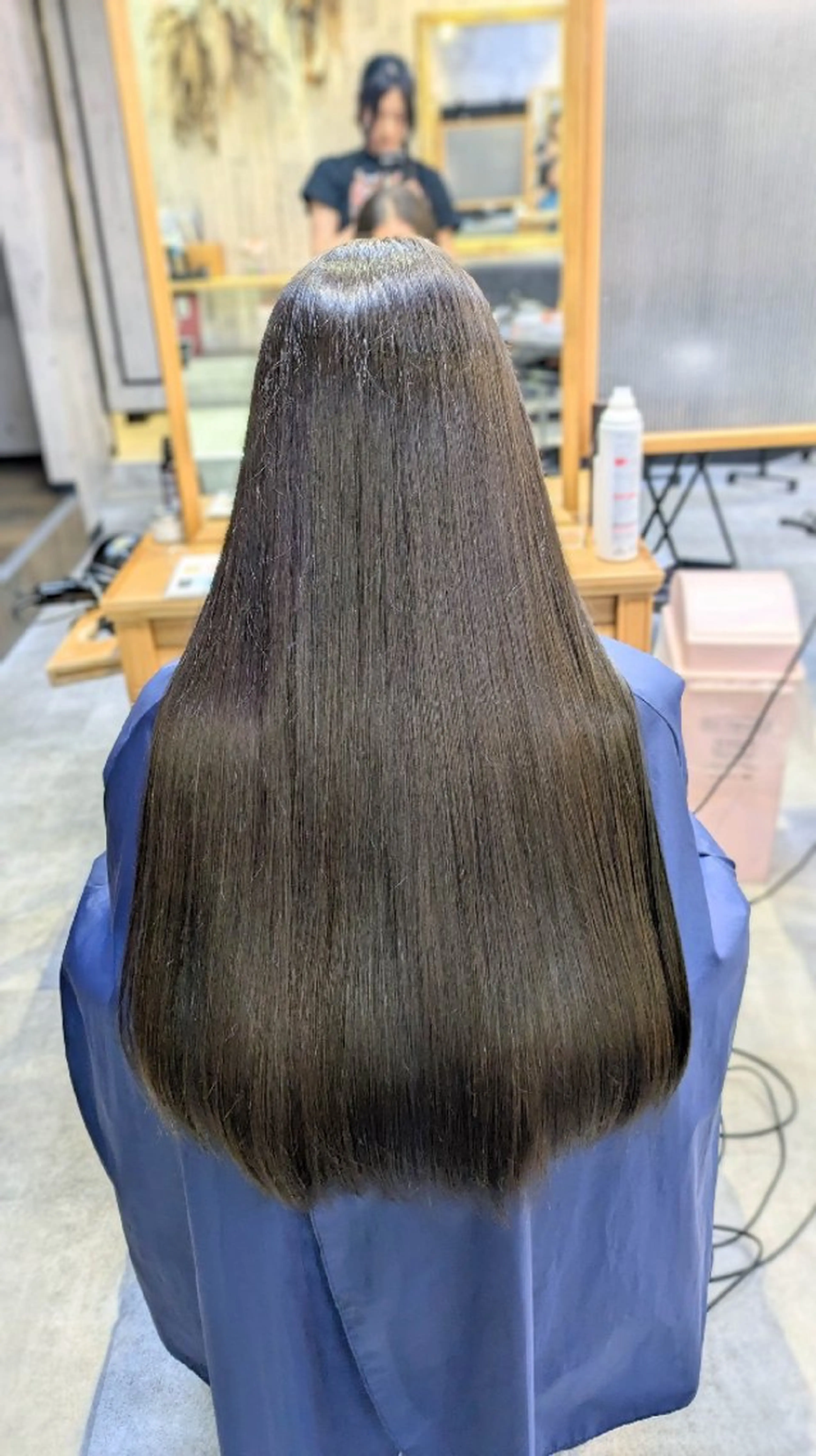 ロング カラー パーマ 髪質改善 トリートメント ストレートパーマ カット ヘアカラー トリートメント ヘアセット✨髪質改善 ✨臼井直子のヘアスタイル