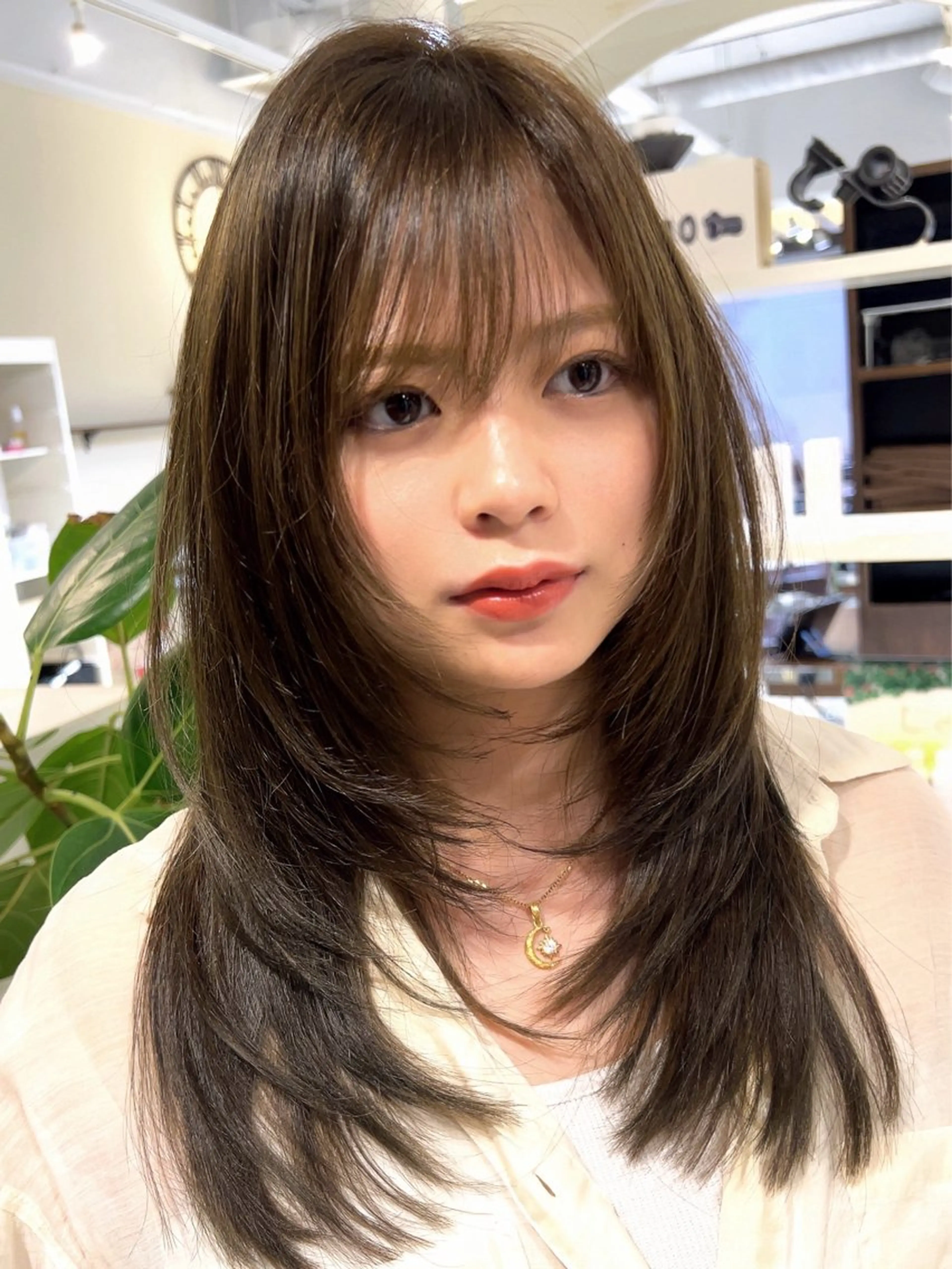 ミディアム カラー カット ヘアカラー トリートメント 海外レイヤー/ レイヤーカット/和田のヘアスタイル