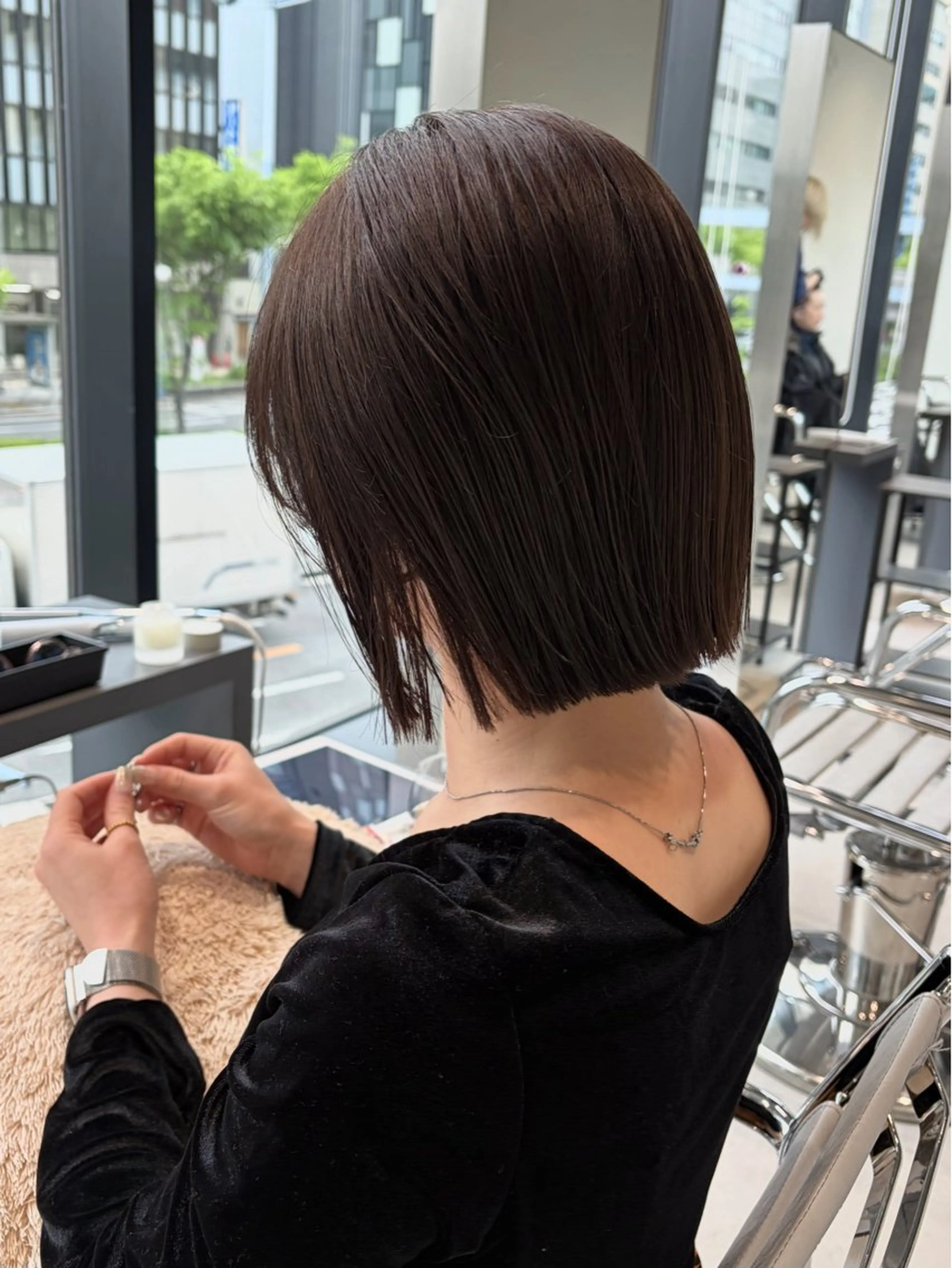 ショート カラー 透明感カラー グレージュ カット ヘアカラー トリートメント サエ/ レイヤー/パーマのヘアスタイル