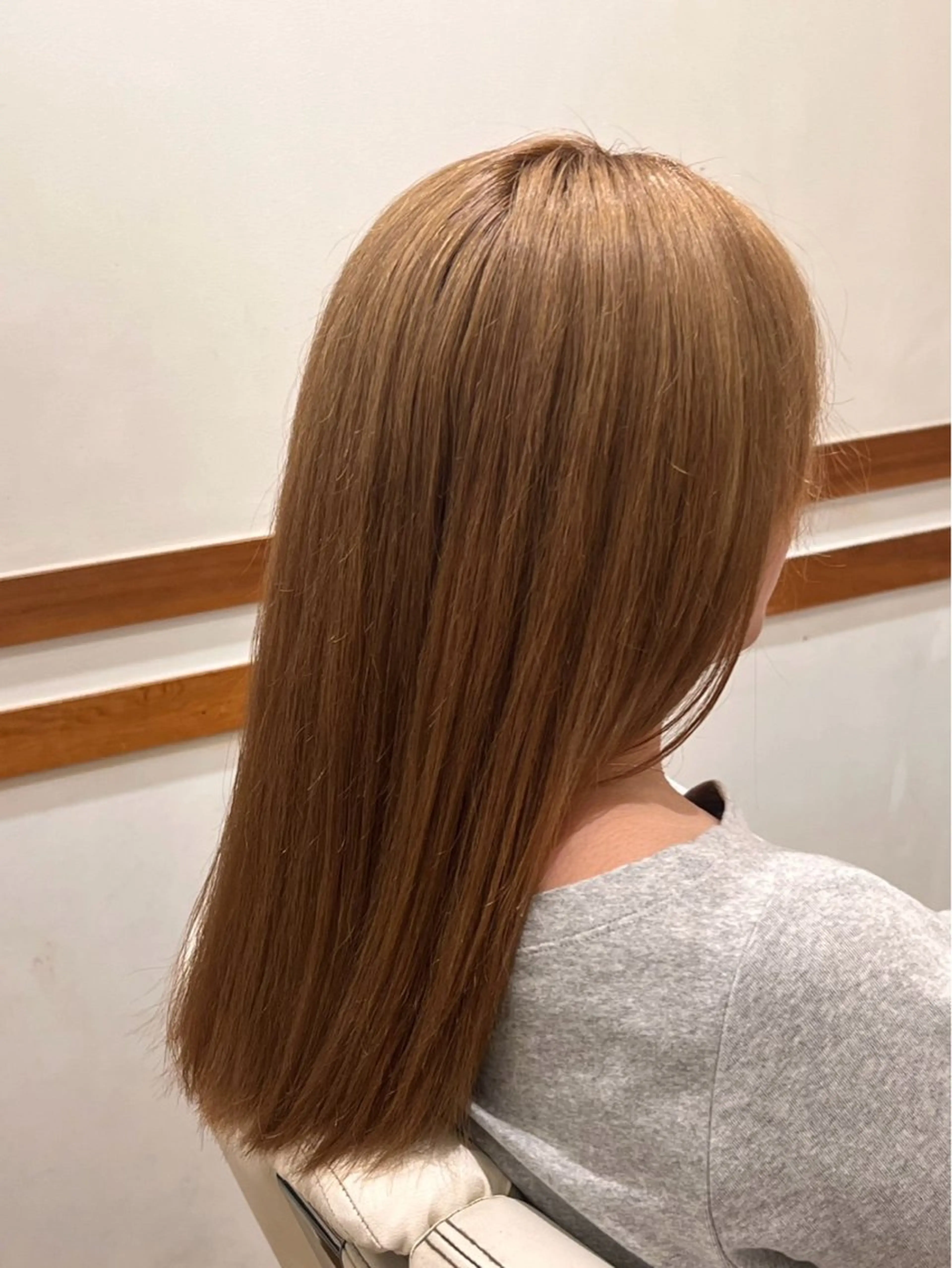 セミロング カラー ベージュカラー ROSSO川口店 小柳菫鈴のヘアスタイル