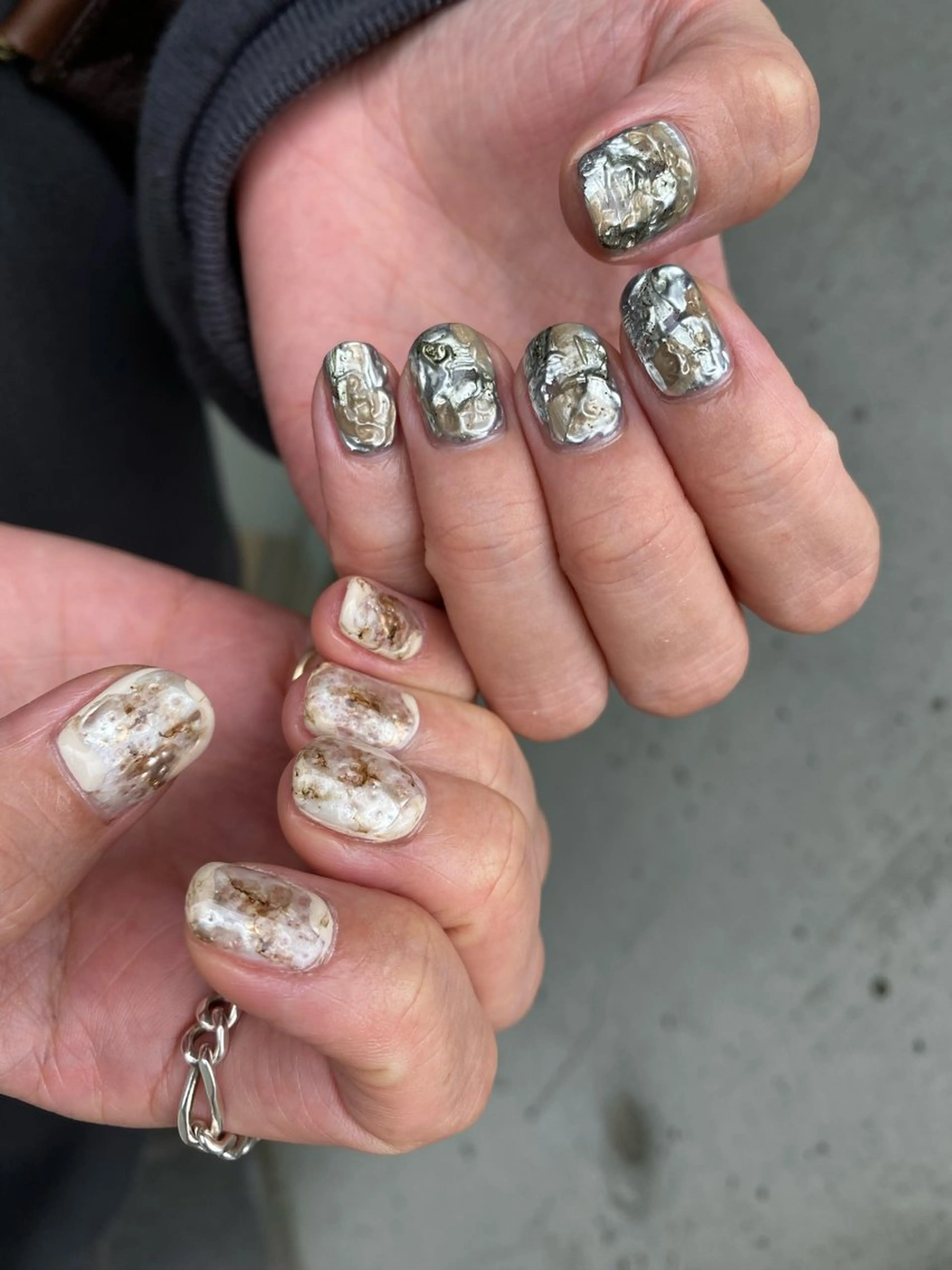 ネイル ジェルネイル マグネットネイル ニュアンスネイル ワンカラーネイル パラジェル ハンドネイル 草加ニュアンスネイル 🌚hersのネイルデザイン