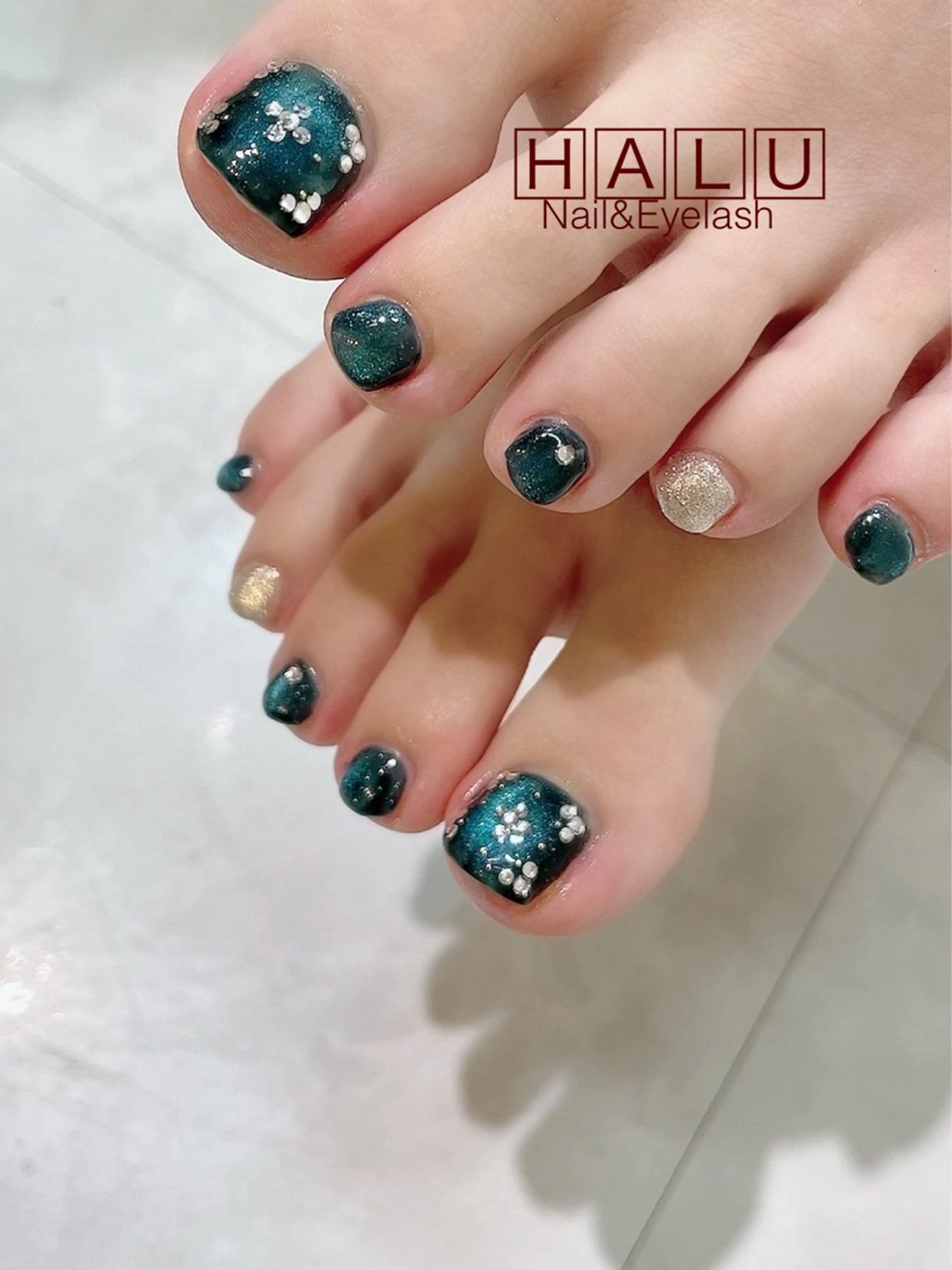 ネイル グリーン HALU ハルのネイルデザイン