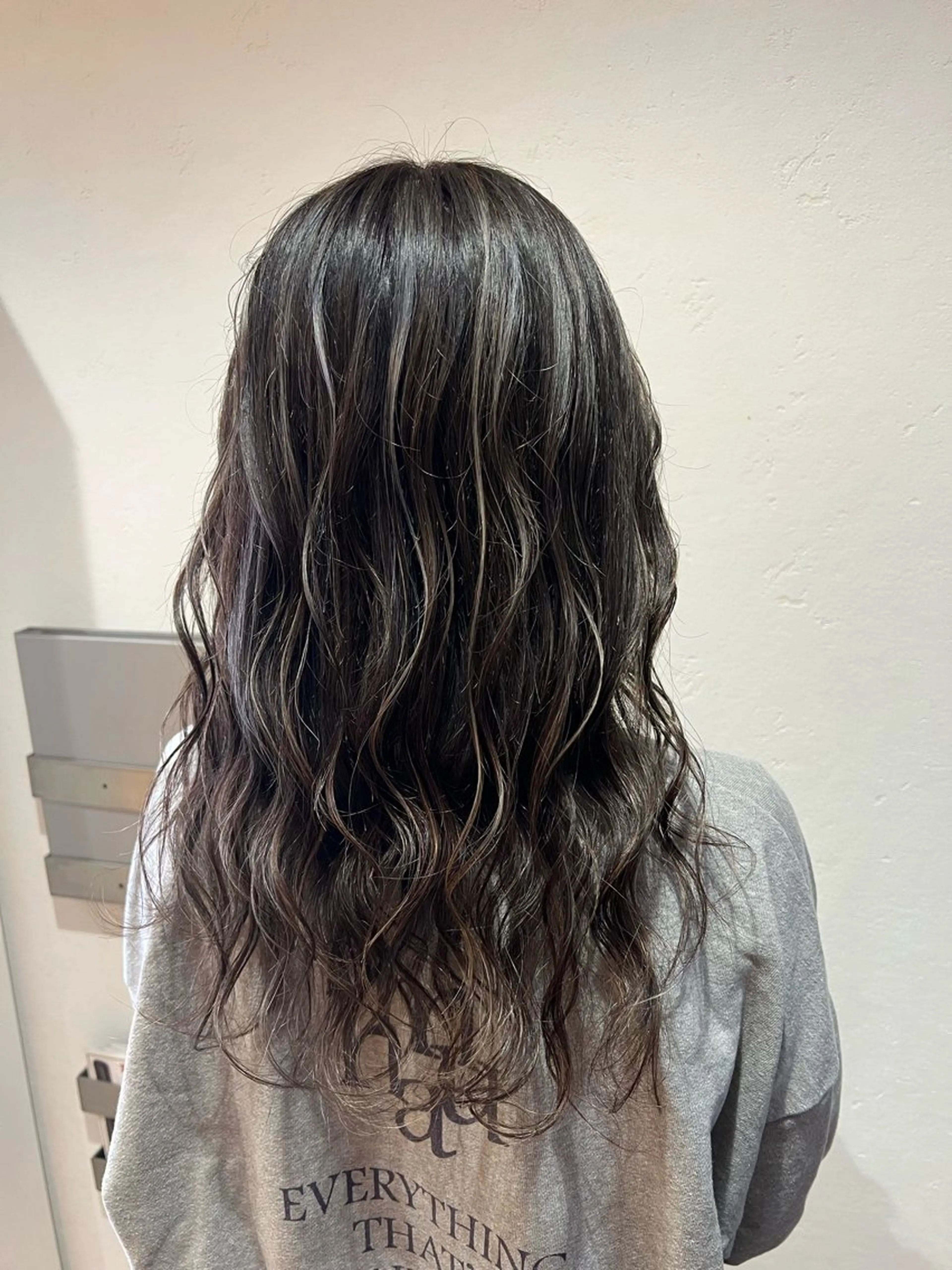 オススメ💜ハイライトorローライト＋全体カラー＋オージュア4stepトリートメントの写真