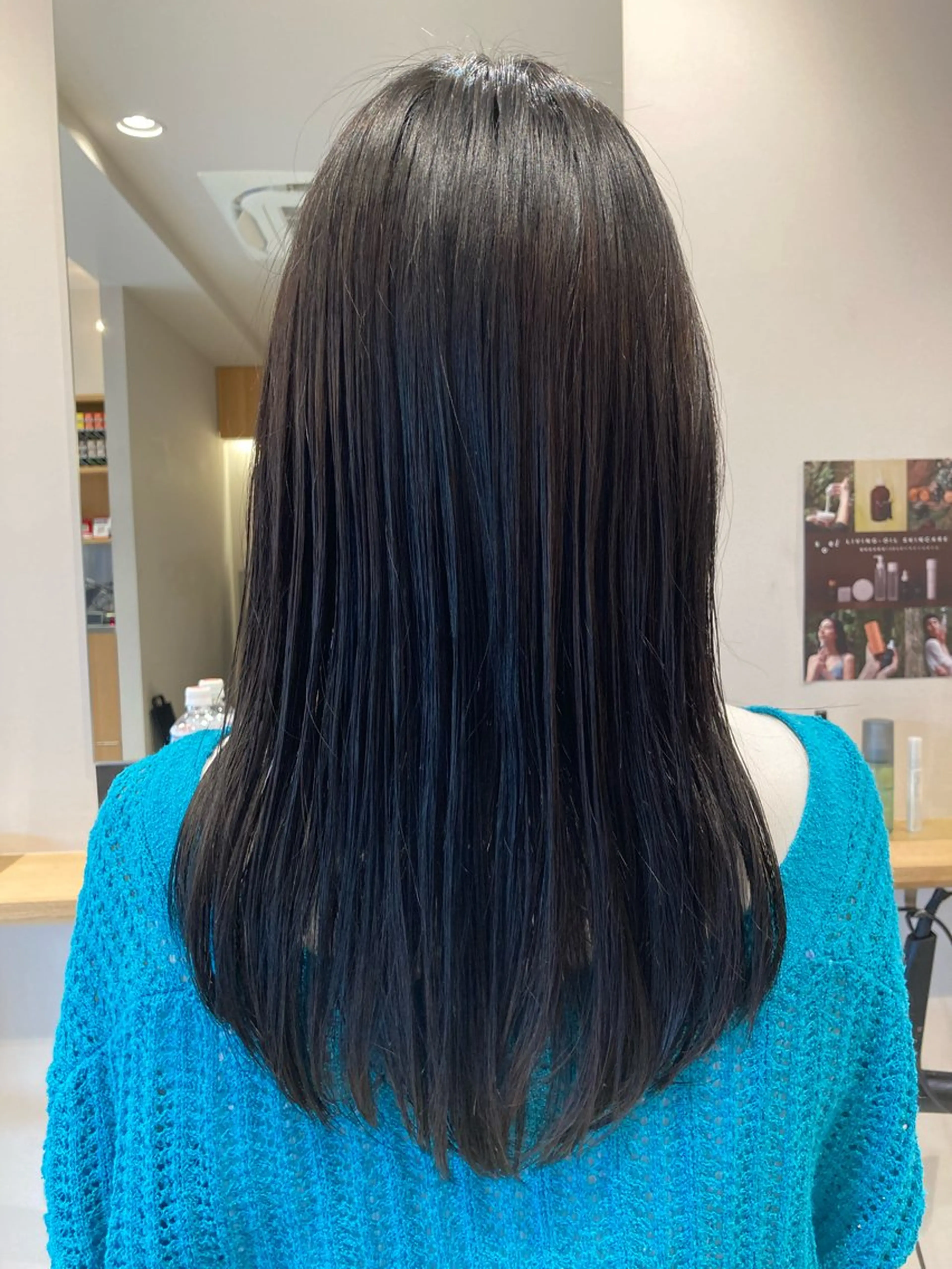 ロング カラー EMMA Satakeのヘアスタイル