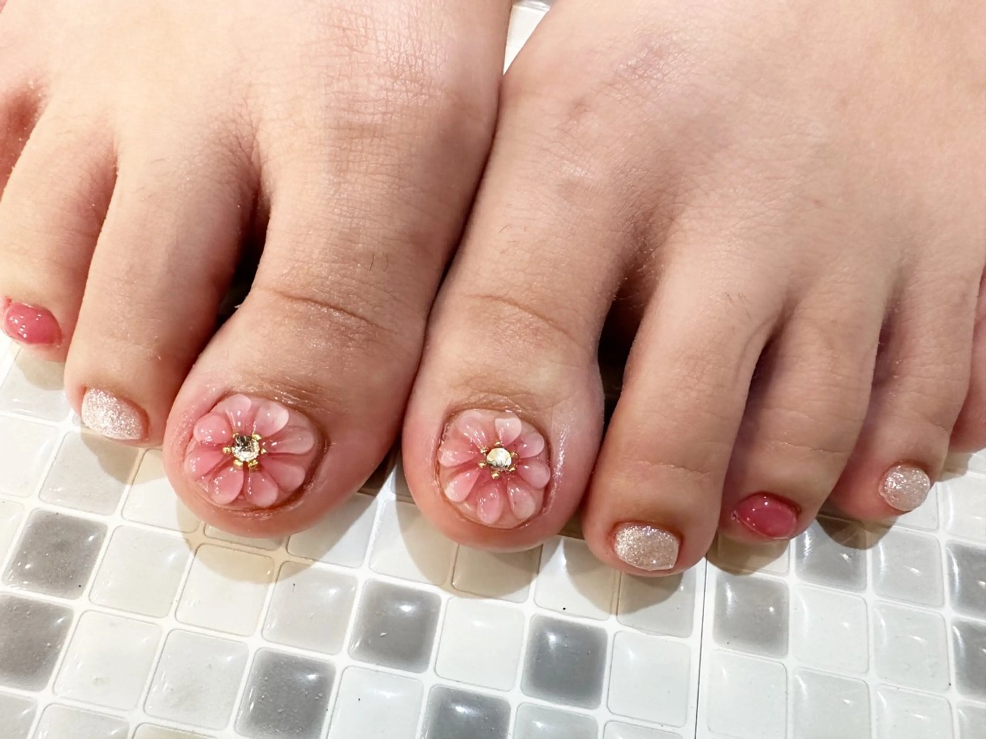 ネイル フットネイル nailist yuiのネイルデザイン