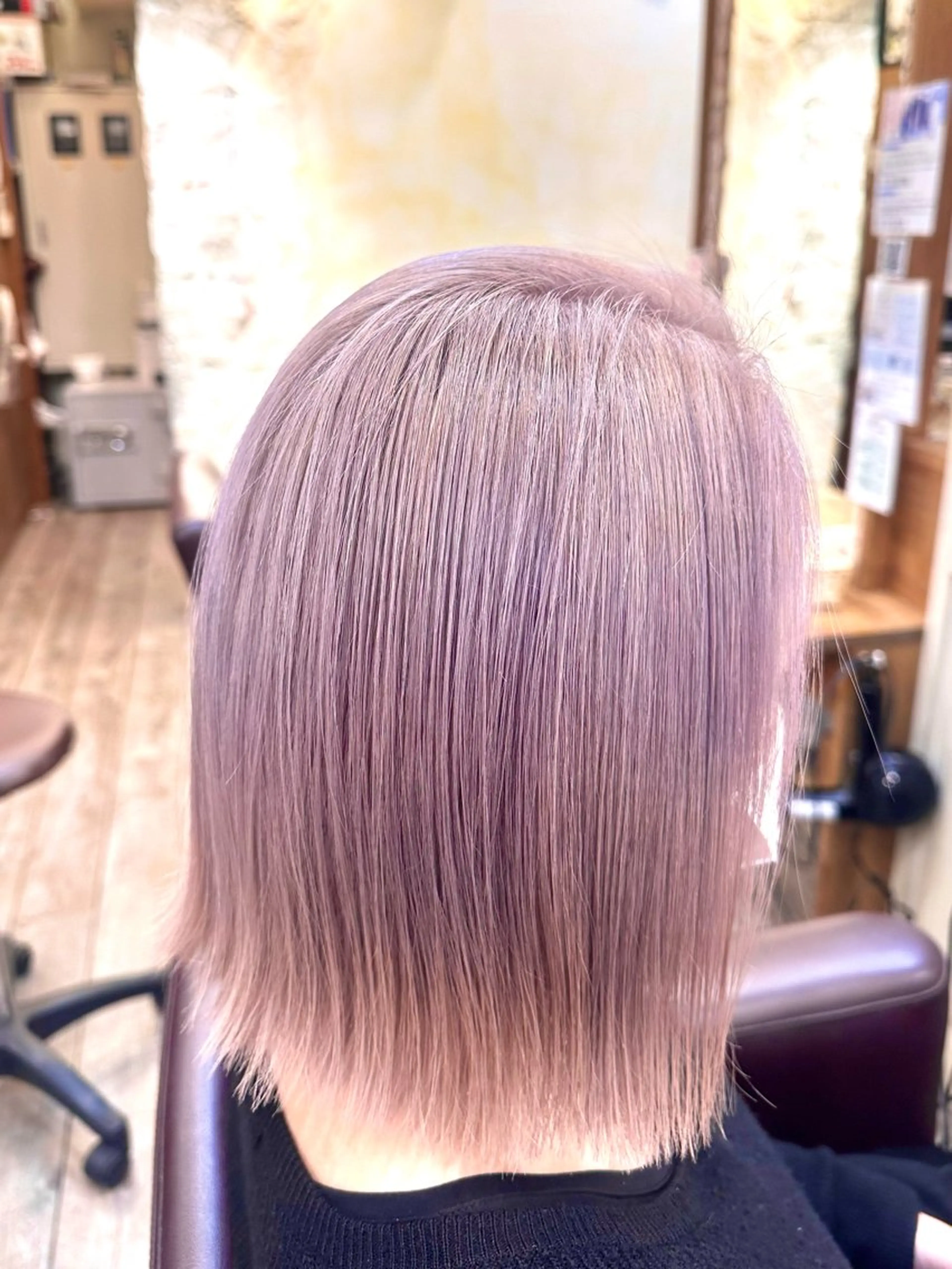 ミディアム カラー ベージュカラー ブリーチ ラベンダーカラー ヘアカラー ツヤ髪 透明感カラー ゆいなのヘアスタイル