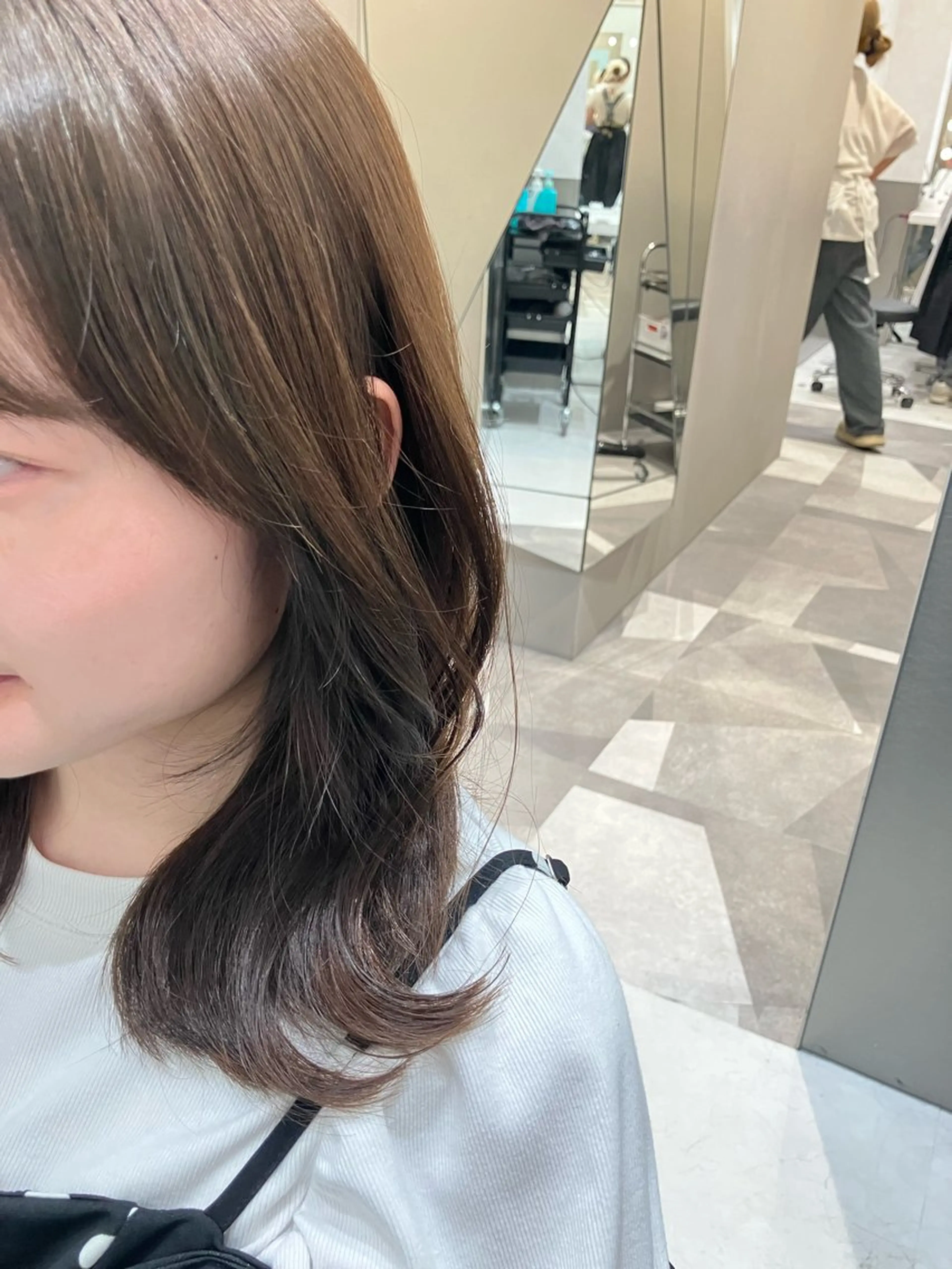 ミディアム カット ヘアカラー トリートメント 💖ブリーチなし透明 感💖ASAHIのヘアスタイル