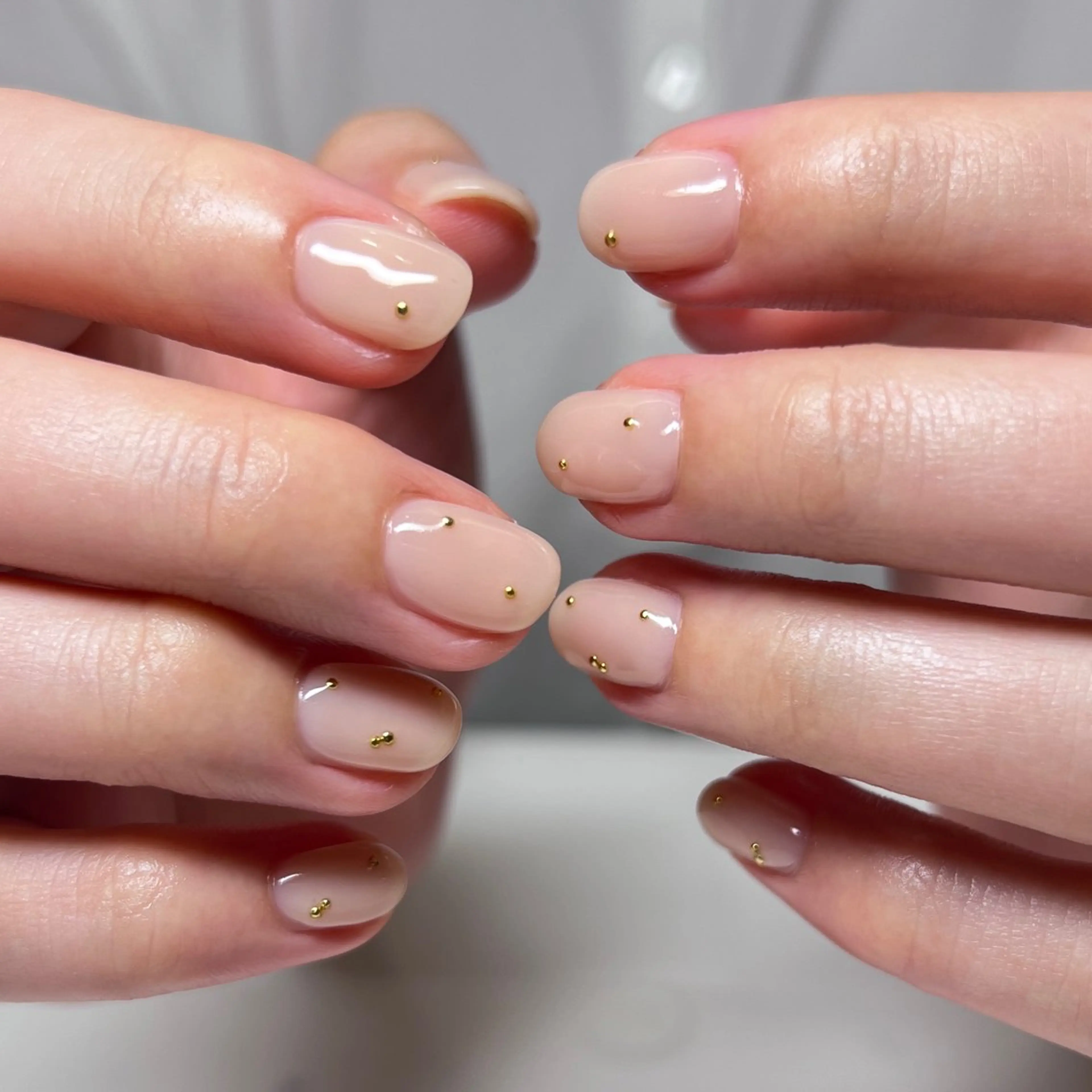 ネイル アートネイル 持ち込み ワンカラーネイル シンプルネイル ブライダルネイル ハンドネイル REHTOF ｜朝7時Open☀️のネイルデザイン