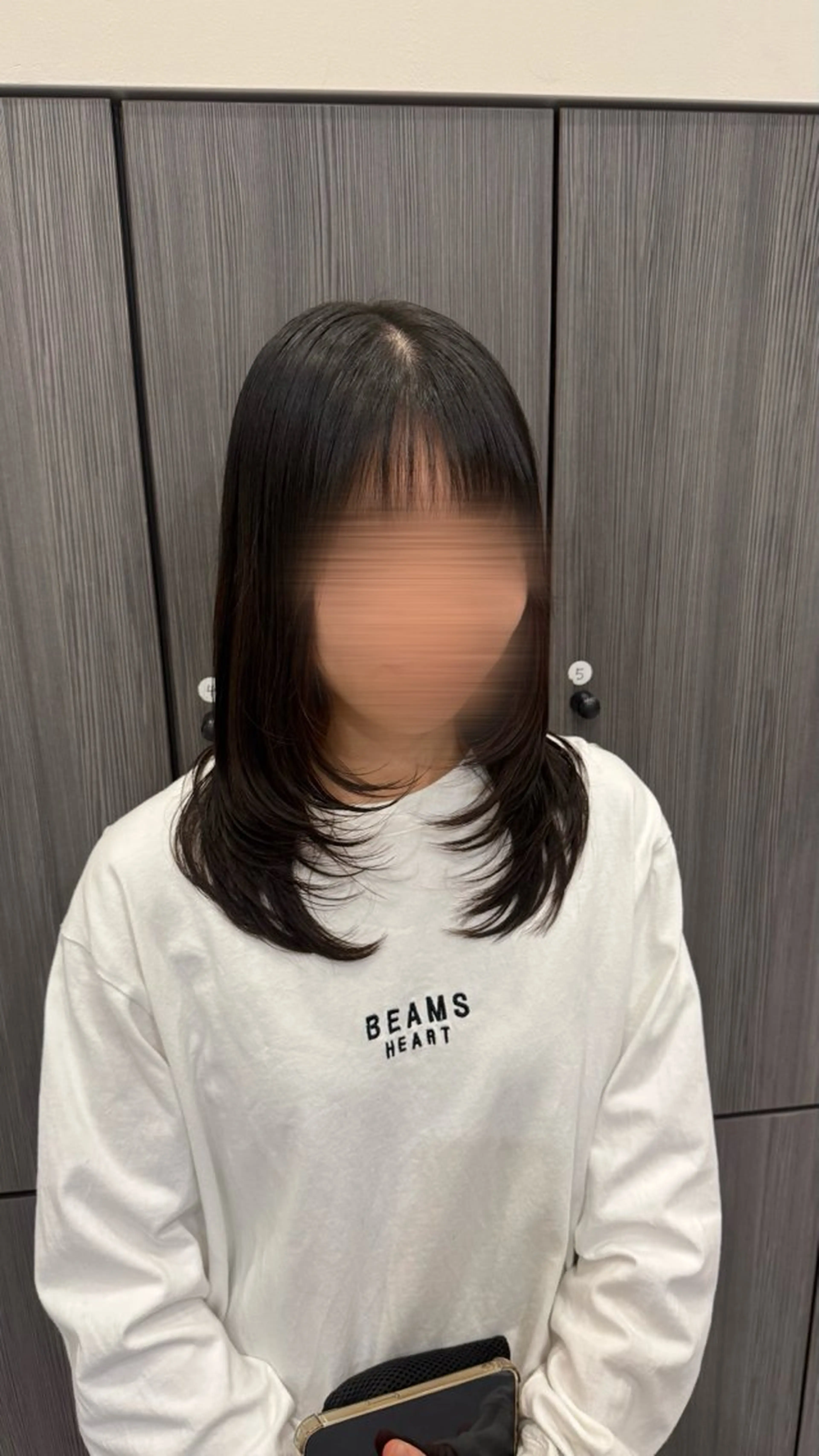ミディアム ミディアムレイヤー レイヤーカット 田口 杏珠のヘアスタイル