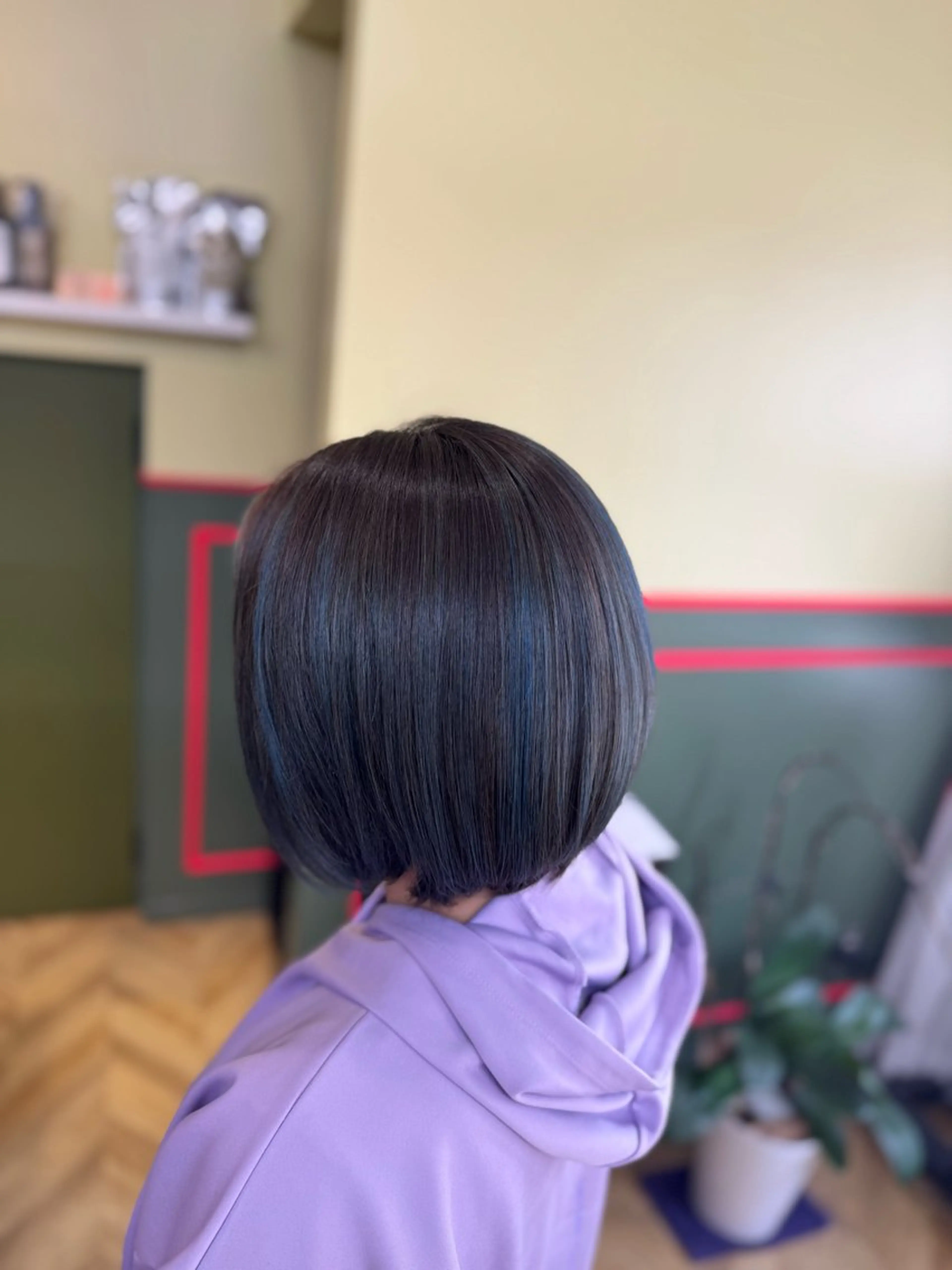 ショート カラー 米倉 麻衣のヘアスタイル