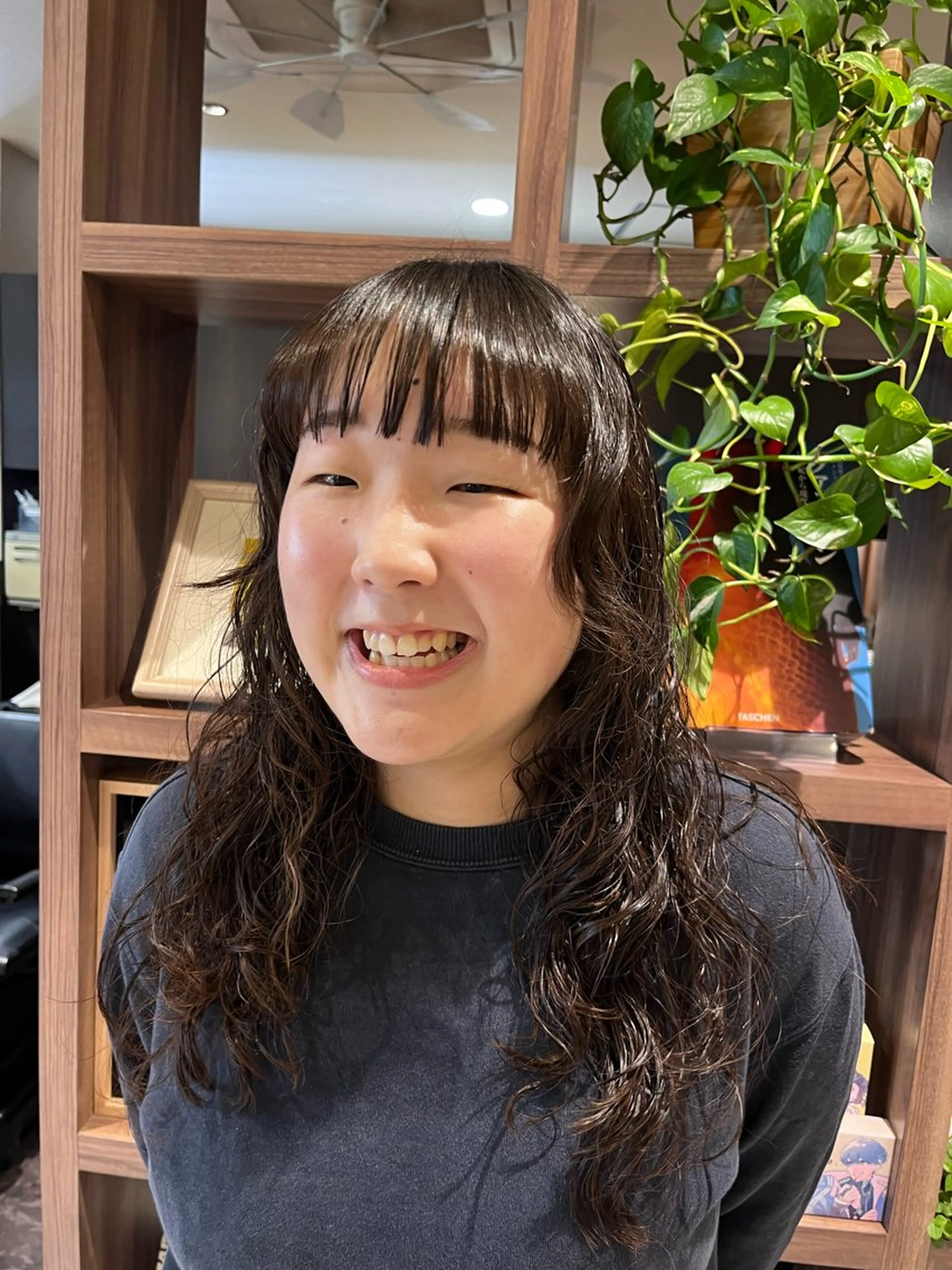 ロング パーマ 顔周りカット レイヤーカット カット パーマ トリートメント dogstar小林諒 パーマ/レイヤーのヘアスタイル