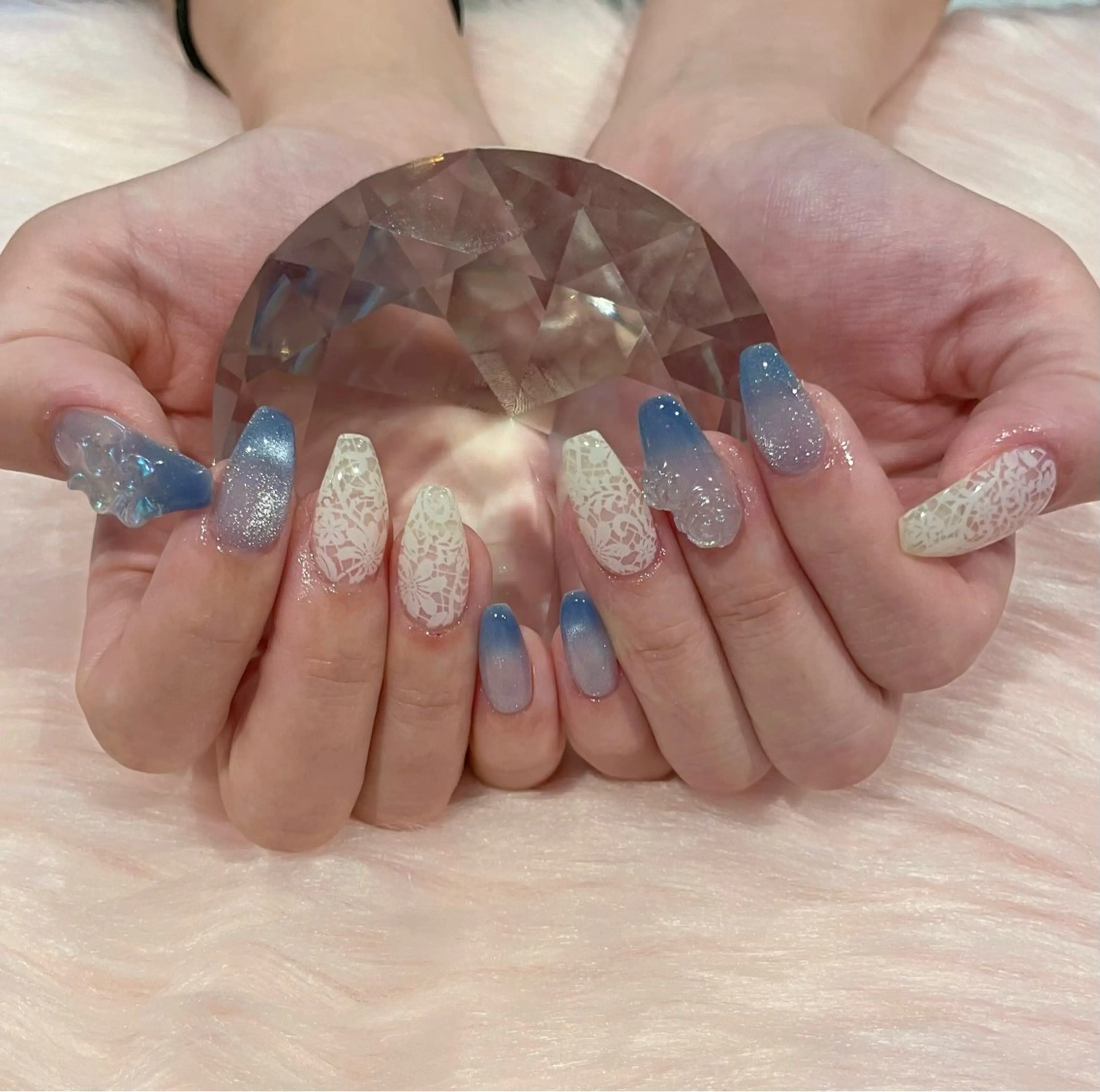 ネイル レース マグネットネイル ハンドネイル リスブラン 🎀Mika🎀のネイルデザイン