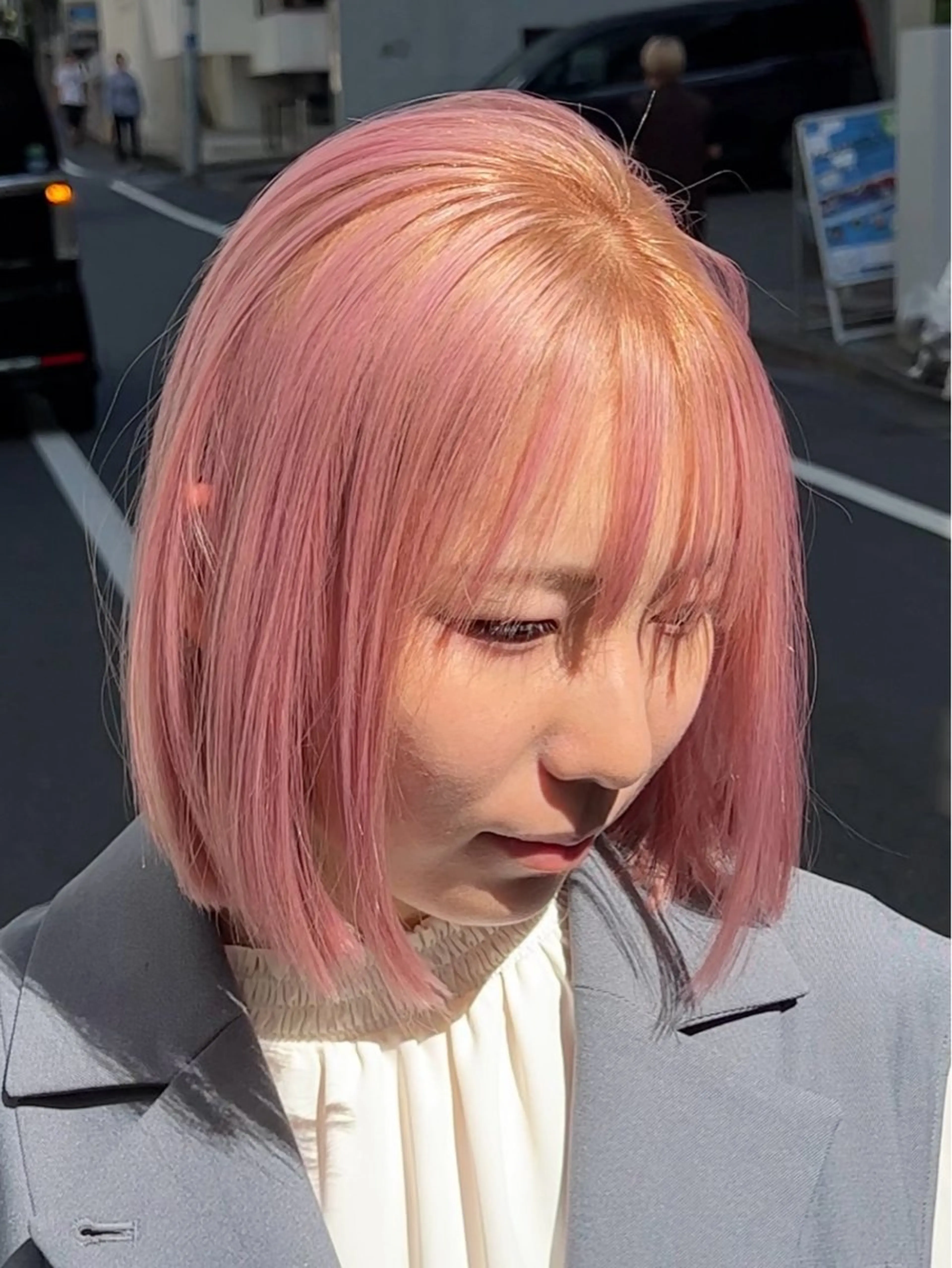 ショート カラー ピンクカラー カット ヘアカラー ムラ修正💎 艶髪ハイトーン💎のヘアスタイル