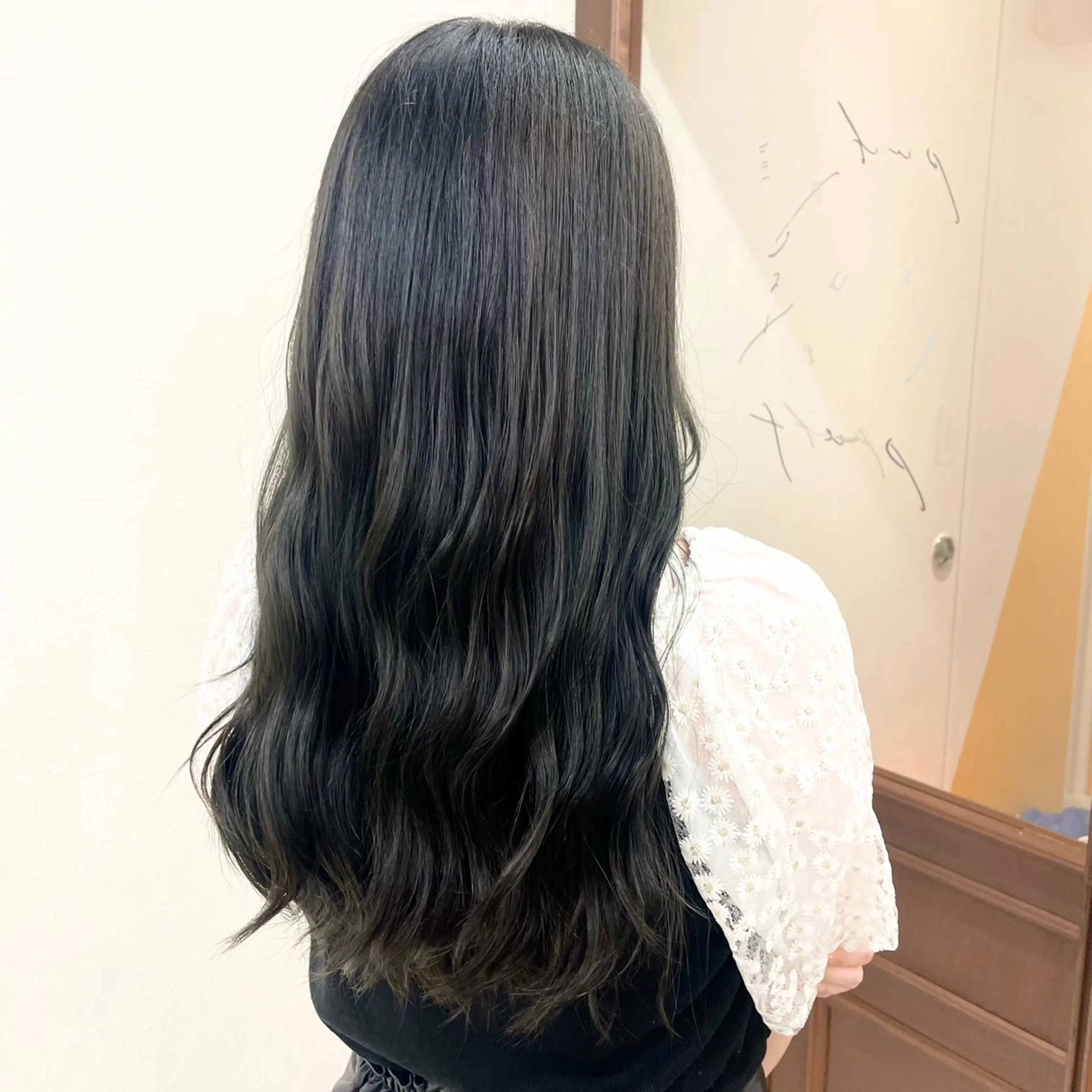 ロング カラー 透明感カラー オリーブグレー オレンジ カット ヘアカラー ヘッドスパ 似合わせカラー×髪質 改善伏見/RIONAのヘアスタイル