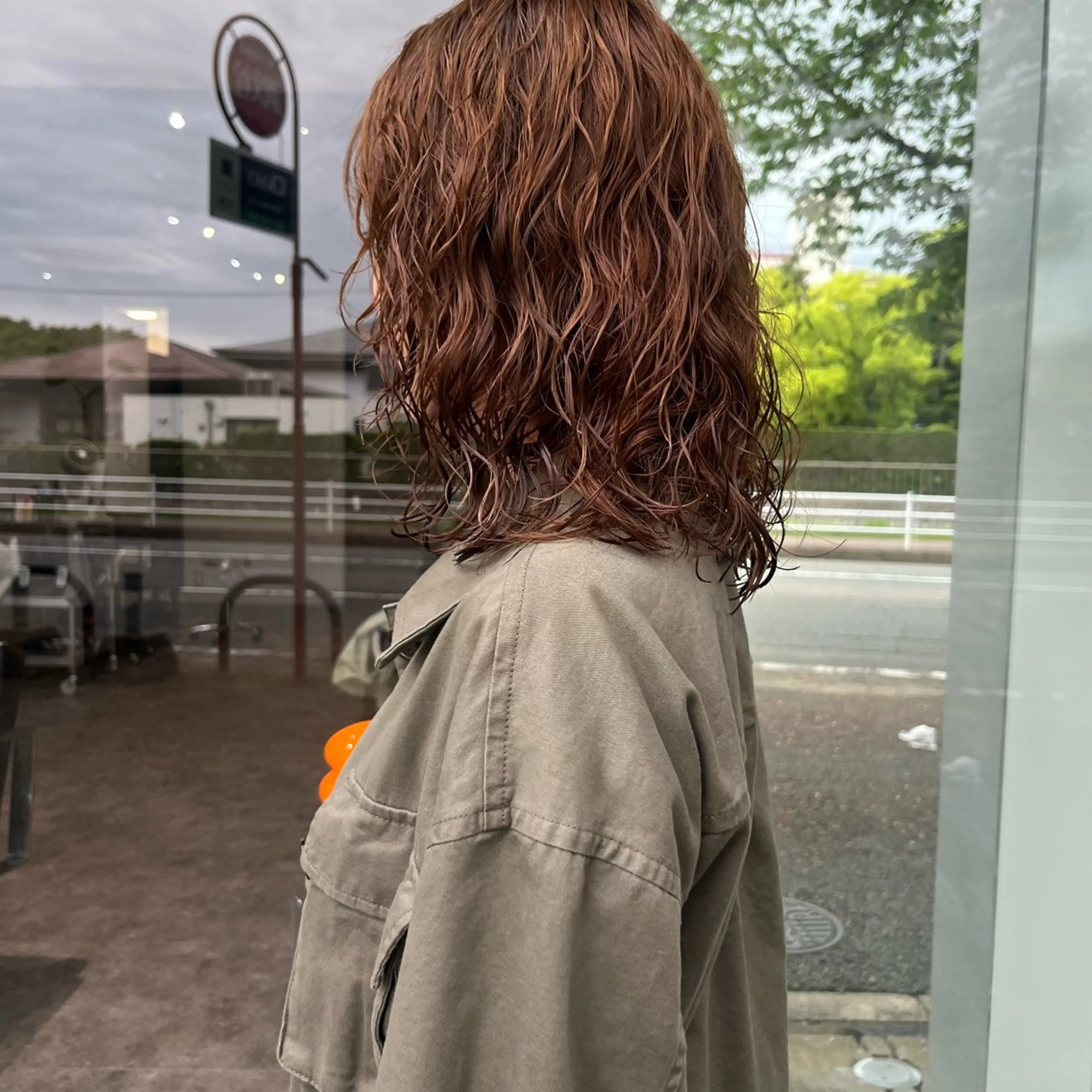 ミディアム パーマ ミディアムパーマ カット パーマ トリートメント yuumi/大濠🪷 顔周り/ハイトーンのヘアスタイル