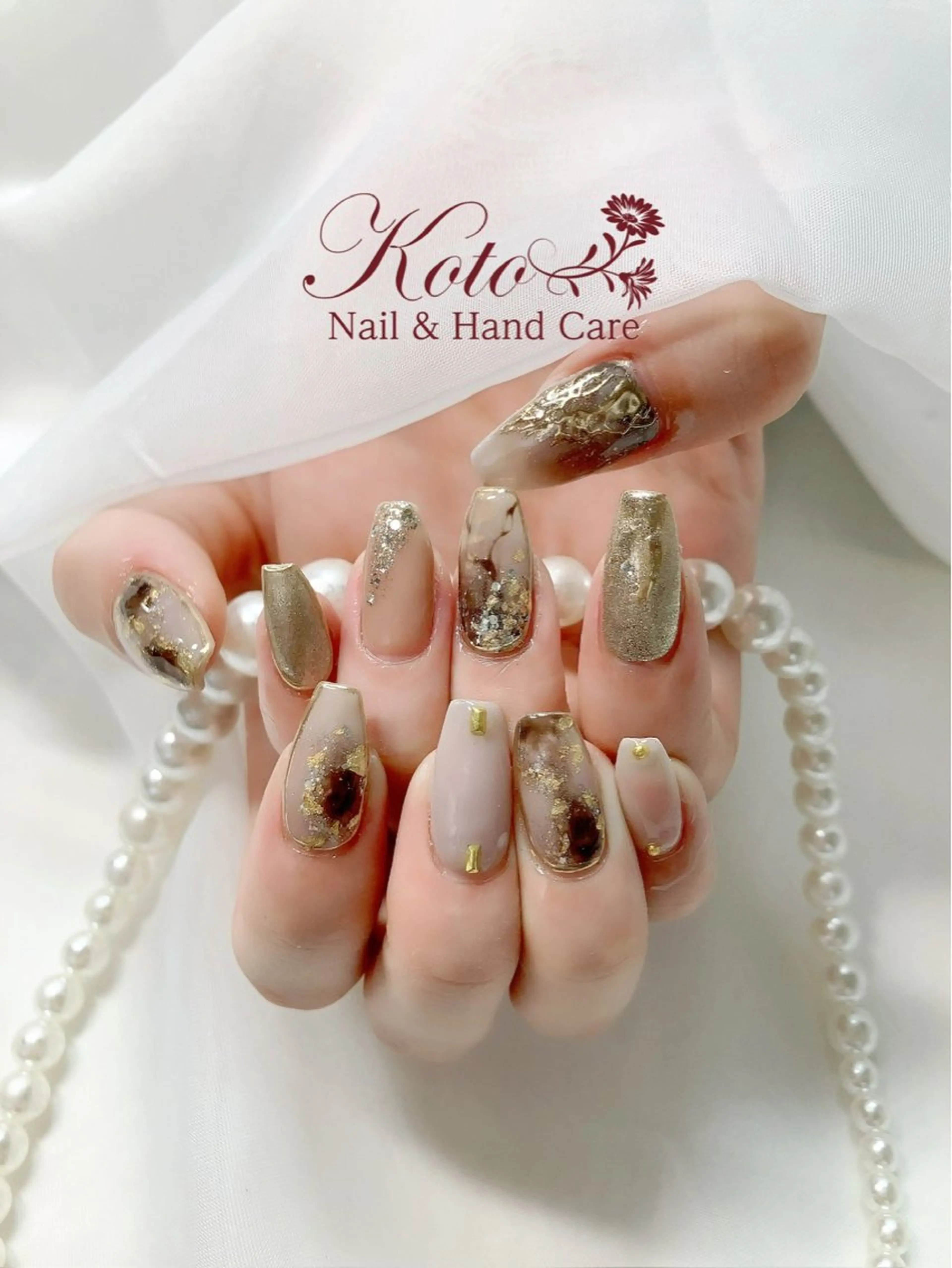 ネイル 長さ出し ジェルネイル 持ち込み ニュアンスネイル 赤色 Risa ネイルサロンKOTOのネイルデザイン