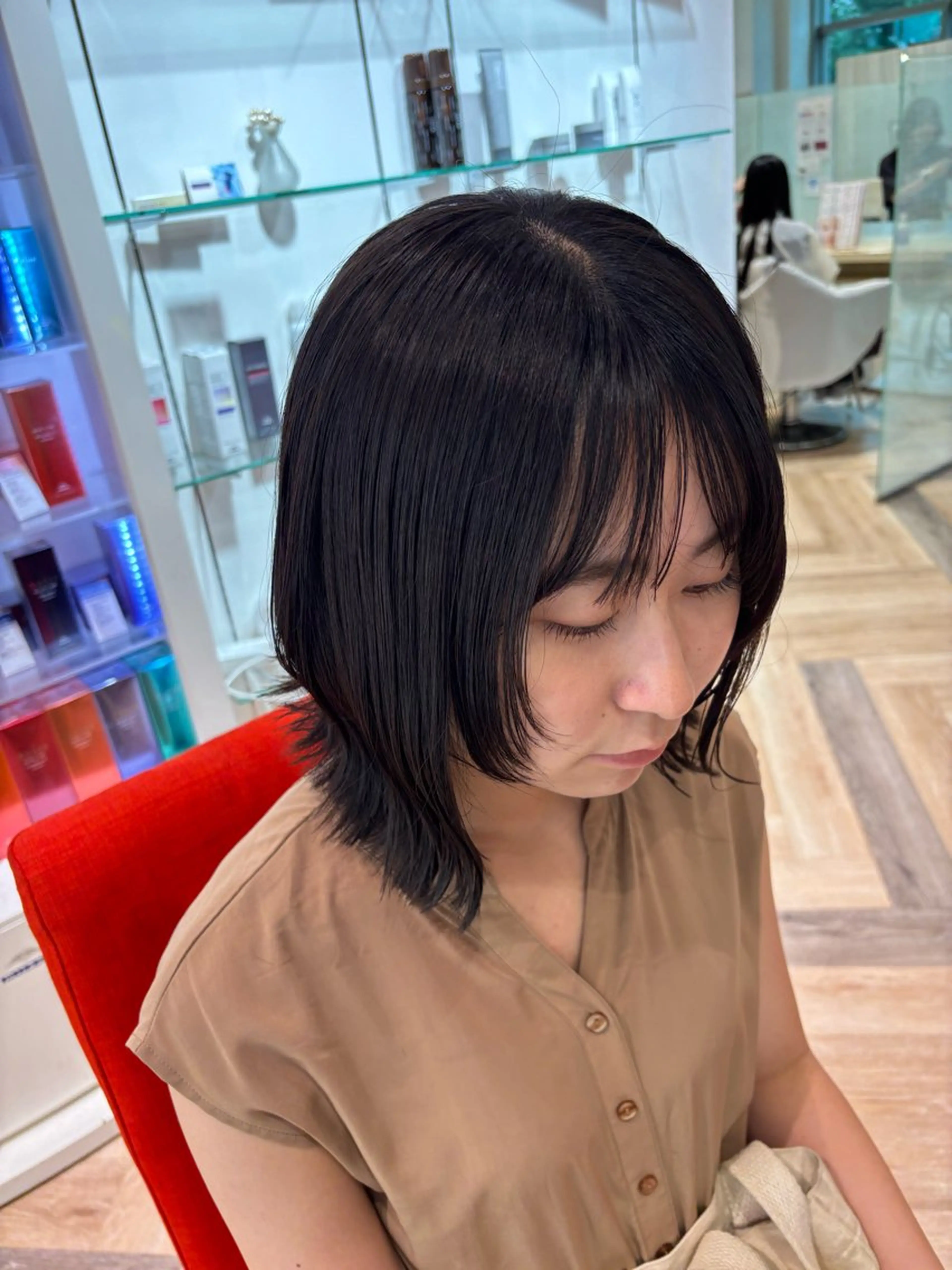 ショート カラー 透明感カラー グレージュ オリーブグレージュ オリーブグレー 顔周りカット カット ヘアカラー ゆい/パーマ/レイヤ ー/似合わせカラーのヘアスタイル