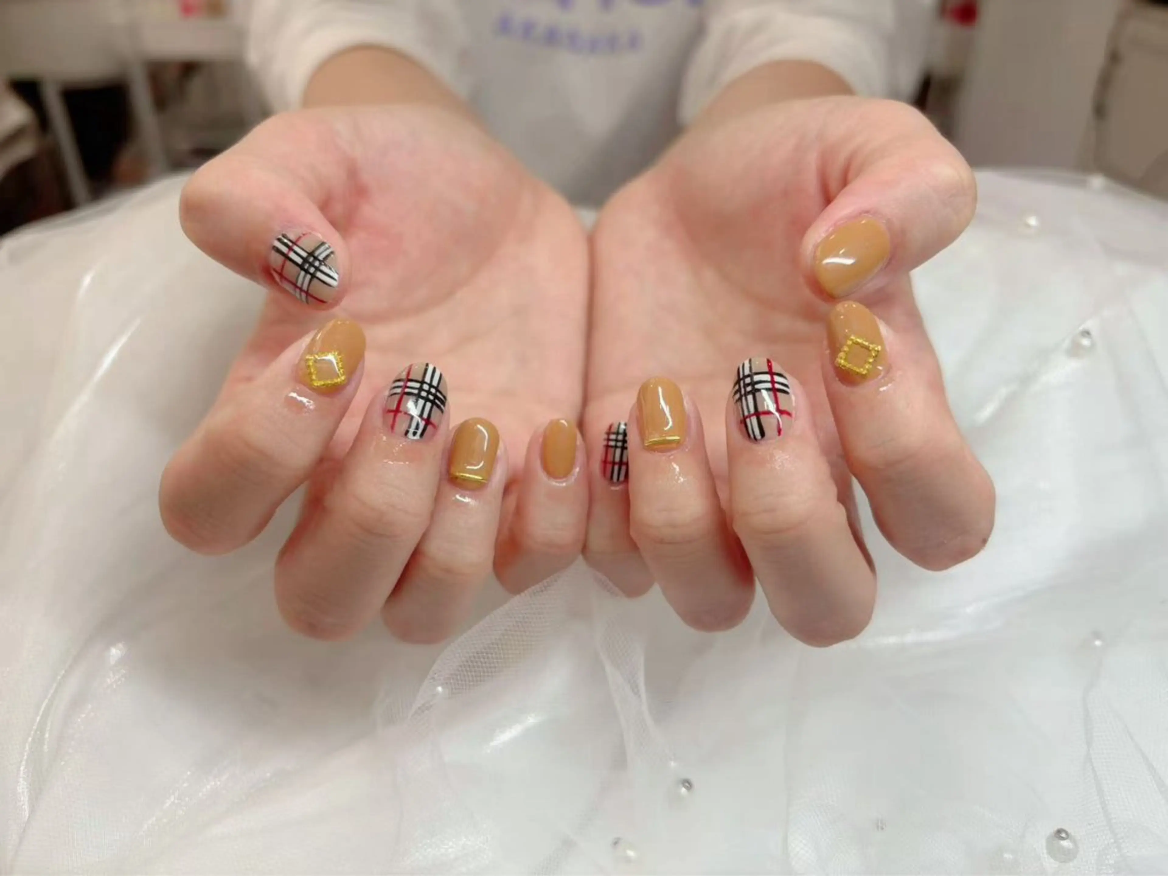 ネイル ハンドネイル ハンドケア The Nail & Eye Lashの眉毛・アイブロウイメージ